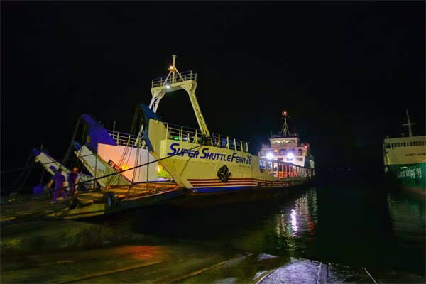 バンタヤン島を出発