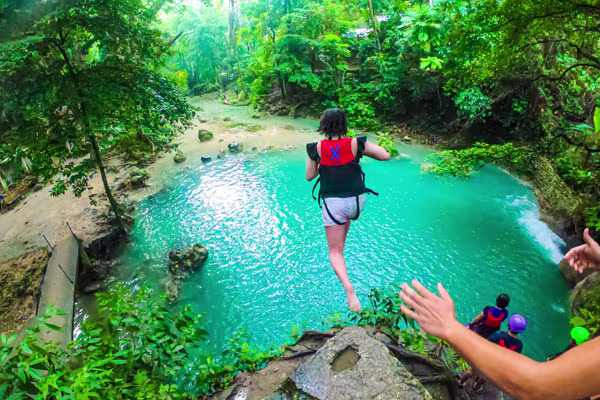 カワサン滝キャニオニング