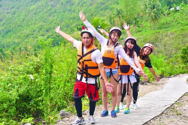 登って降りて、山道トレッキング