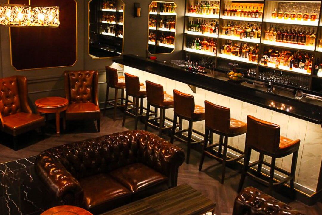 Top-10-bars-for-whisky-in-Singapore-9