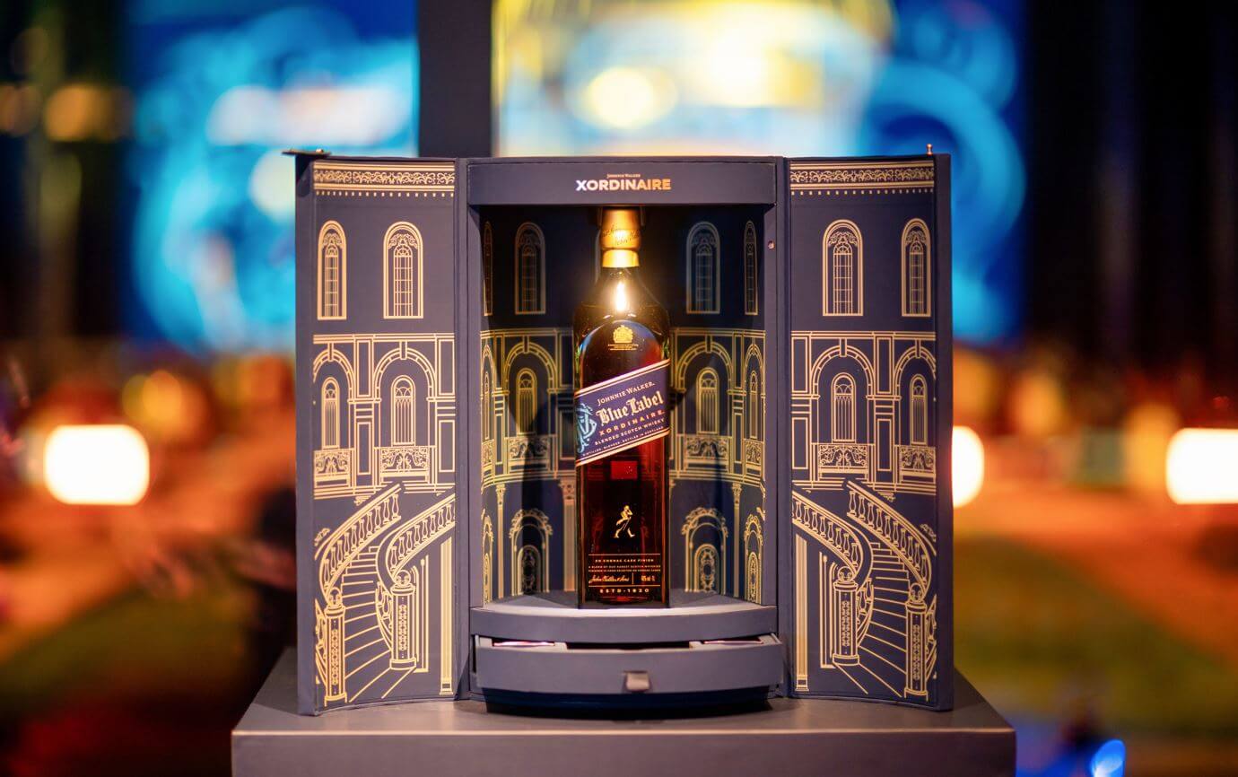 Johnnie-Walker-add-Blue-Label-Xordinaire-to-travel-retail-1