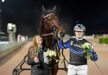 Emporio Broline pris.jpg