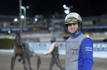 Andreas L&ouml;vdal n&ouml;jd efter V86-segern.jpg