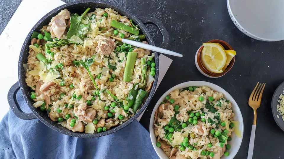 Easy One Pan Chicken Risotto Dinner Recipe - Under 30 Minutes!