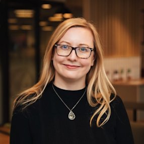 Jessica Richards headshot