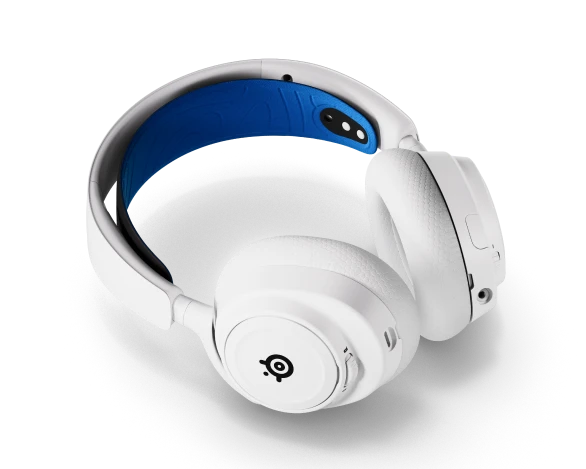 half_width image of Arctis Nova 7 - 6 of 6 mobile