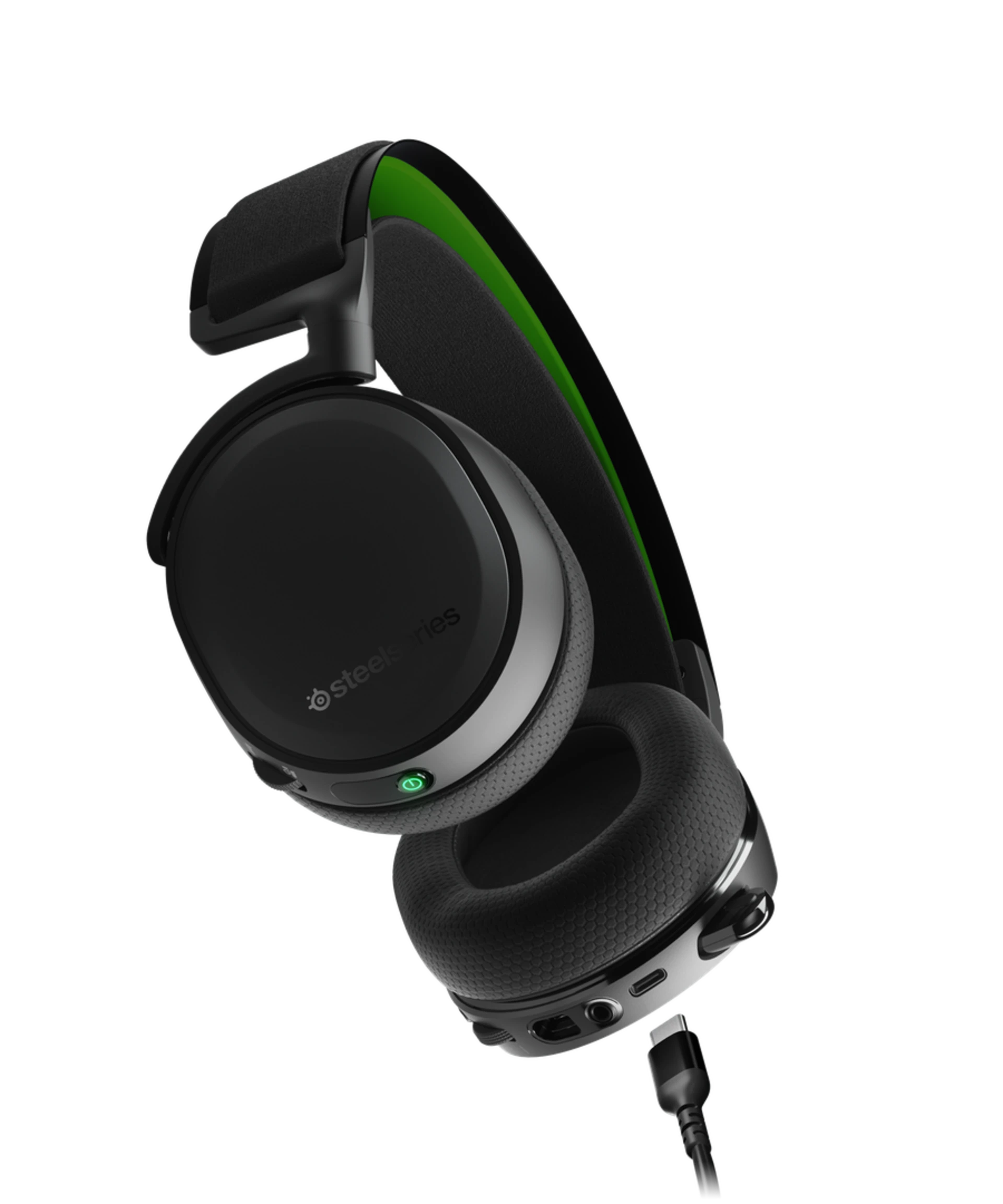 half_width image of Arctis 7 - 3 of 6 mobile