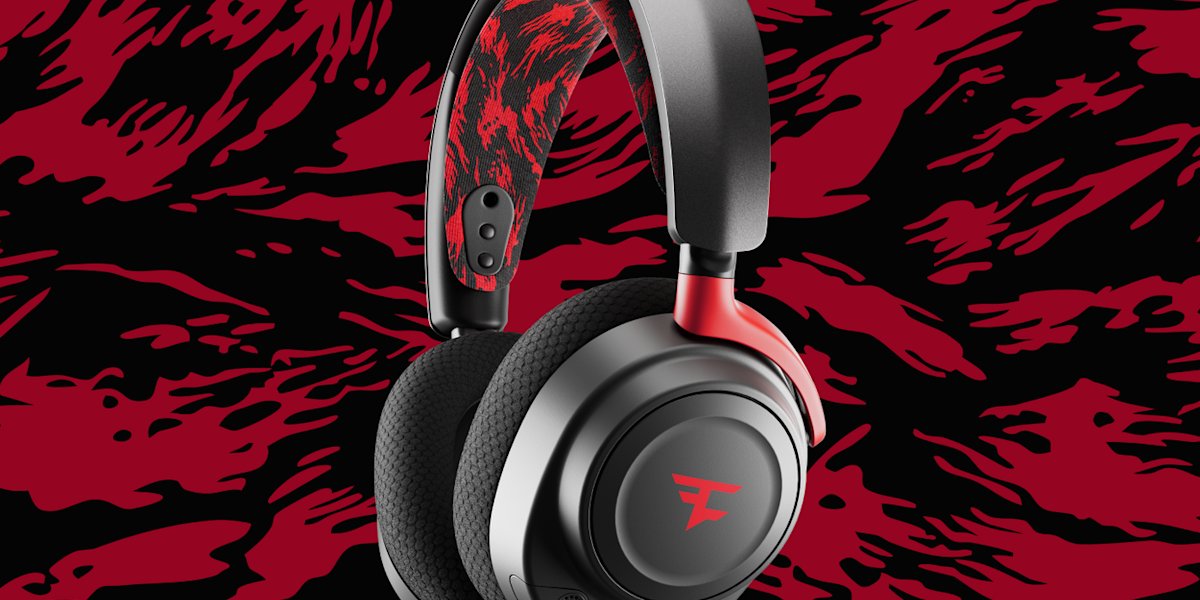 Arctis Nova 7 FaZe Clan Edition