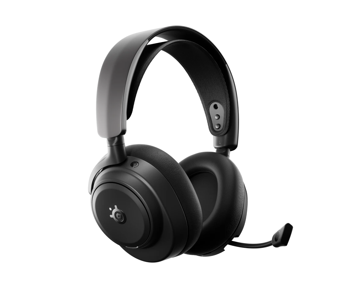 half_width image of Arctis Nova Pro Omni - 2 of 4 mobile