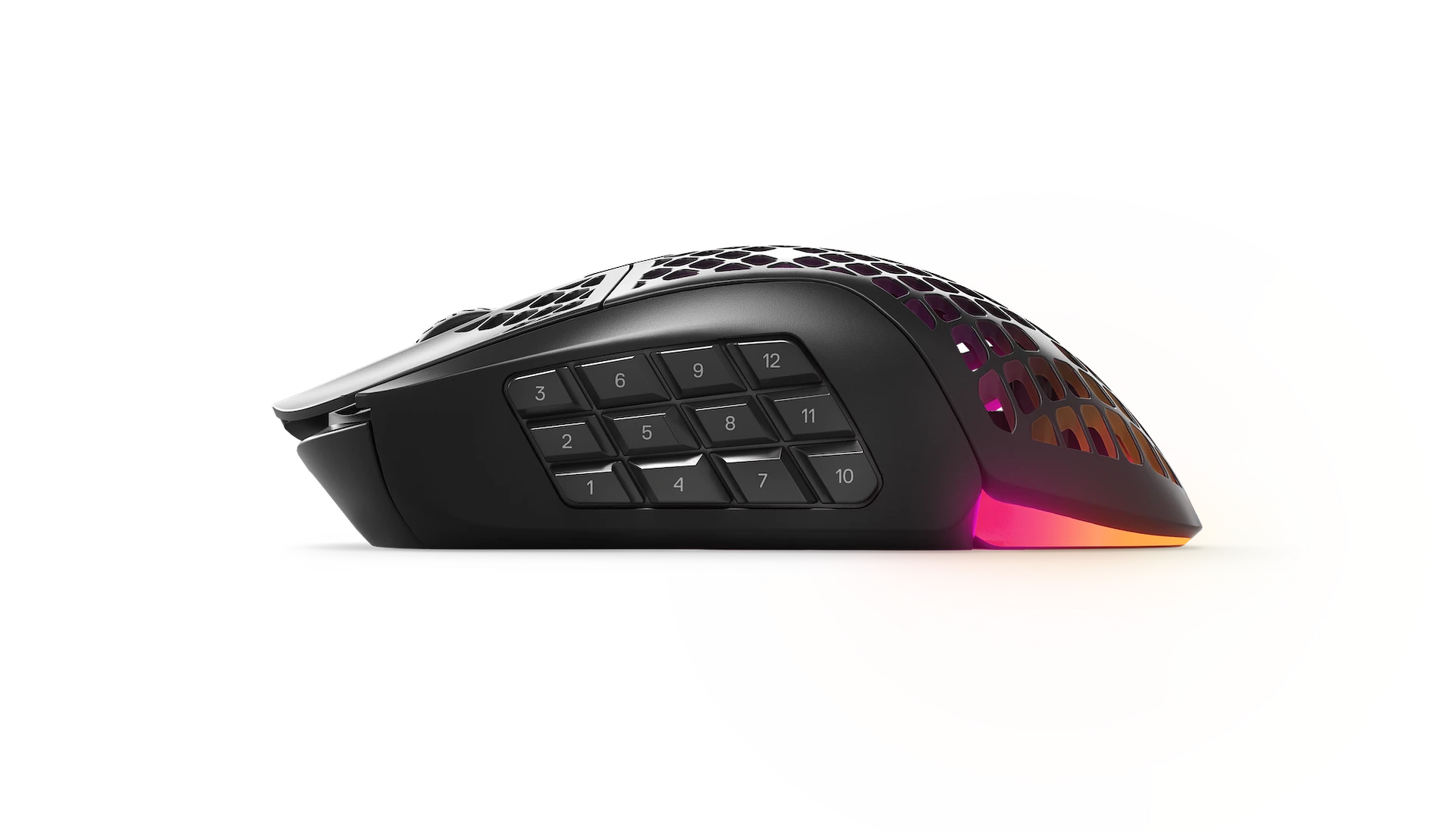 half_width image of Aerox 9 - 4 of 5 mobile