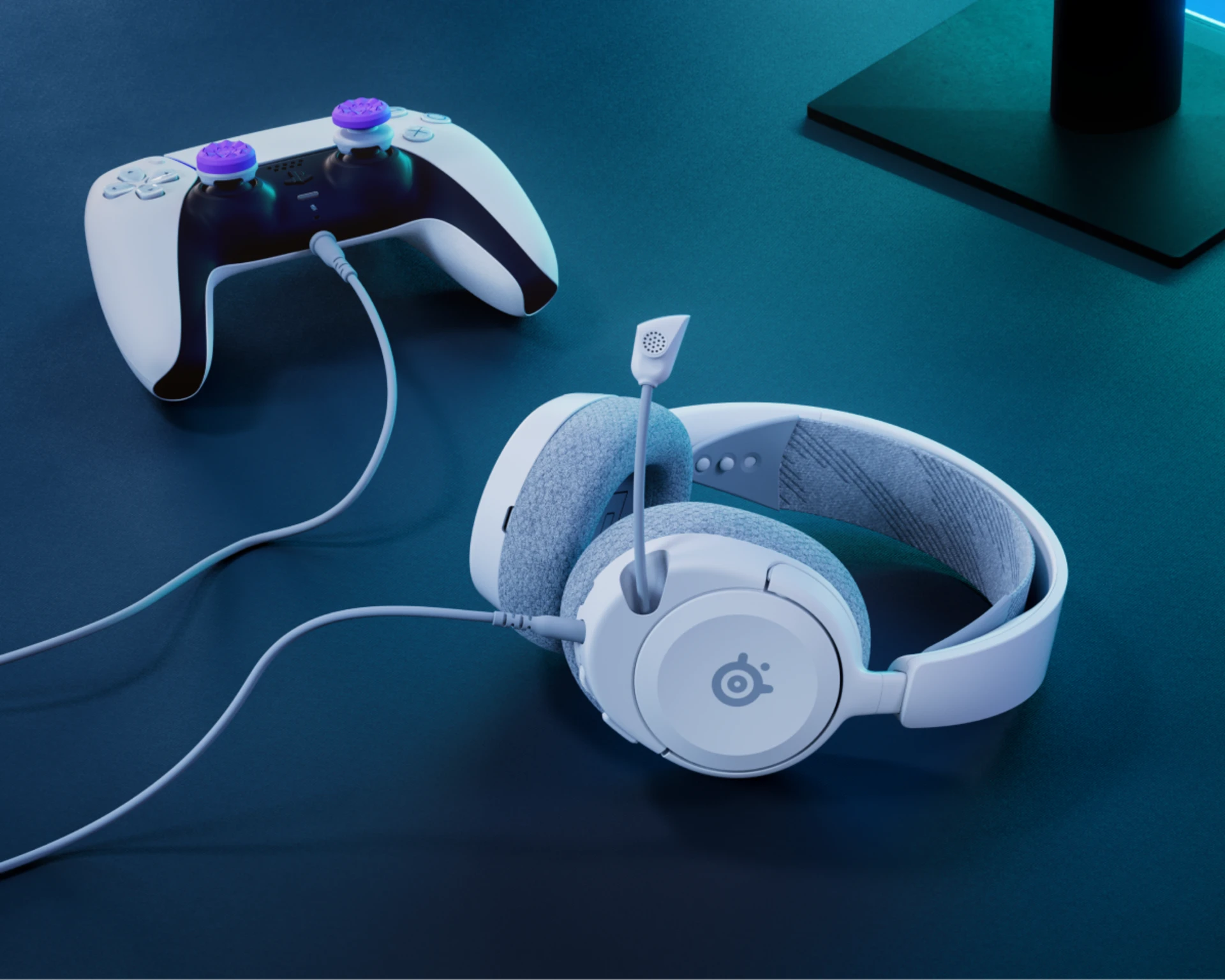 full_width image of Arctis Nova 1 - 1 of 6 mobile