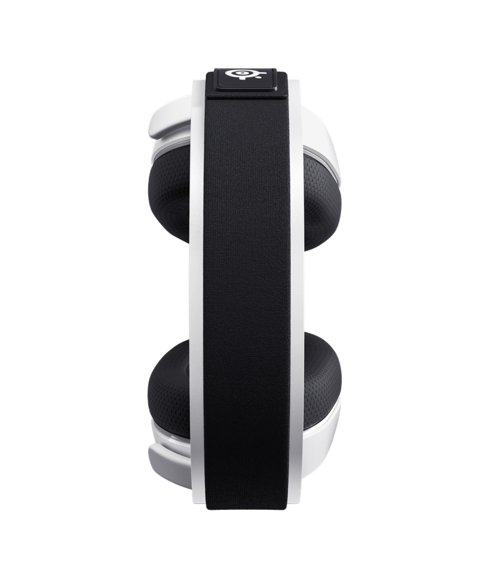 half_width image of Arctis 7 - 6 of 6 mobile