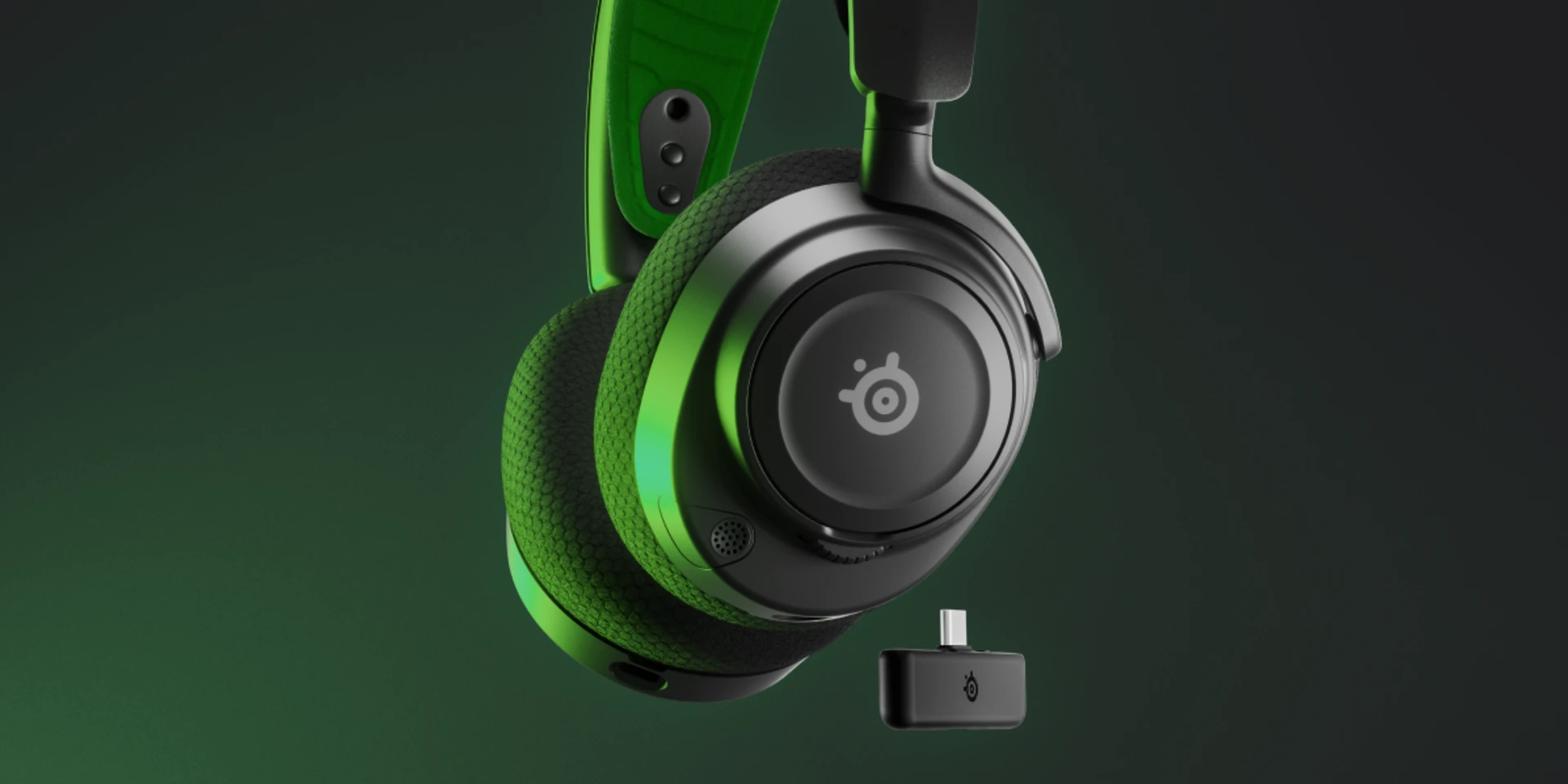full_width image of Arctis Nova 7 - 4 of 6 mobile