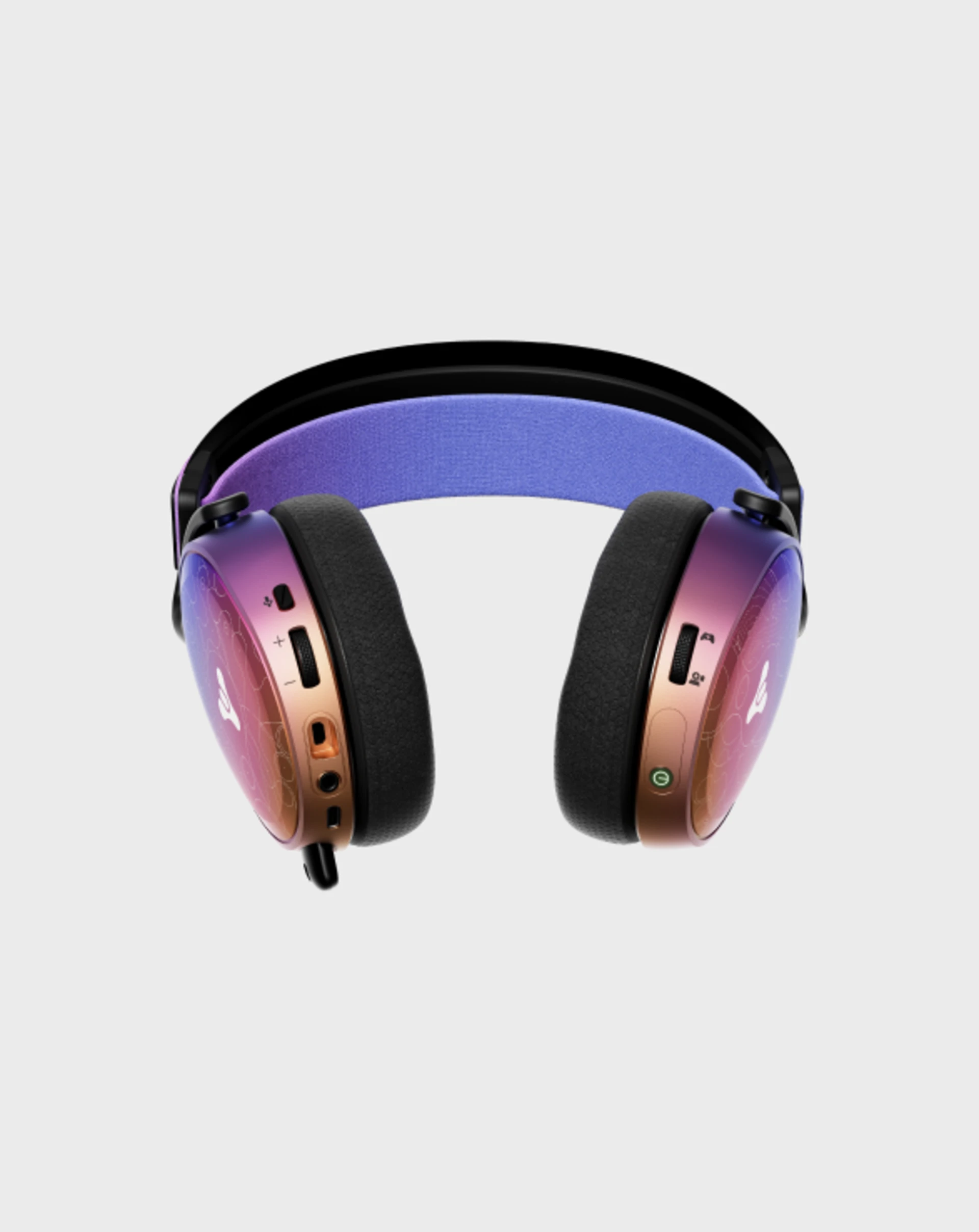 half_width image of Arctis 7 - 6 of 6 mobile