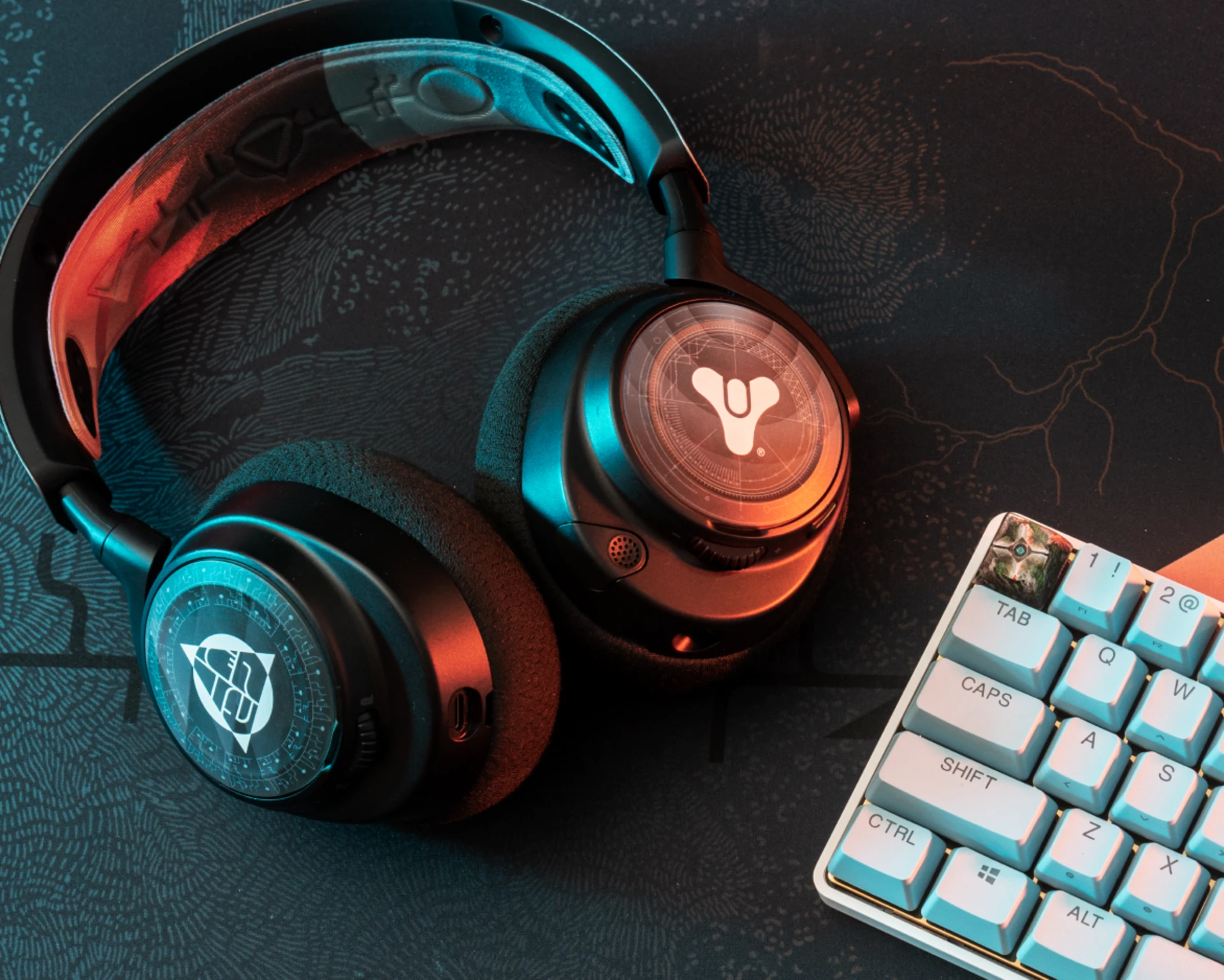 half_width image of Arctis Nova Product Bundle x Destiny 2: The Final Shape Edition - 5 of 5 mobile