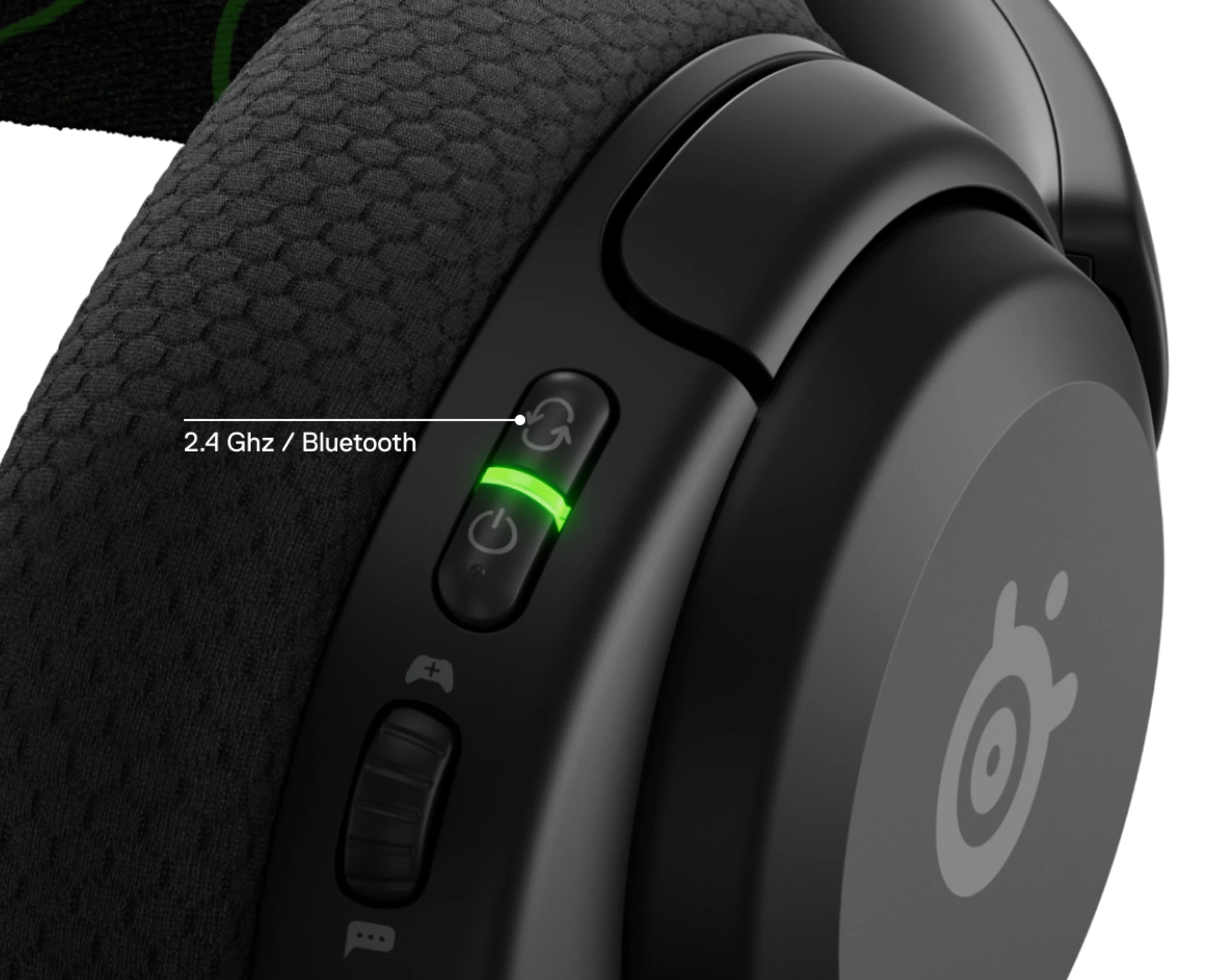 half_width image of Arctis Nova 5 - 2 of 5 mobile