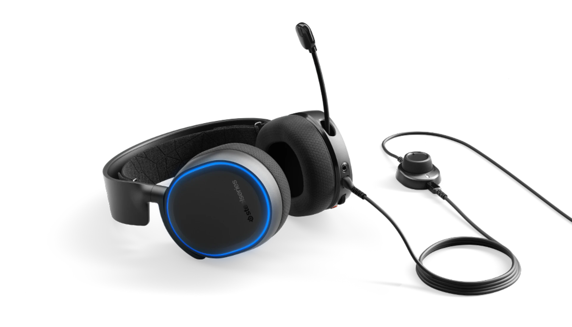 half_width image of Arctis 5 - 5 of 6 mobile