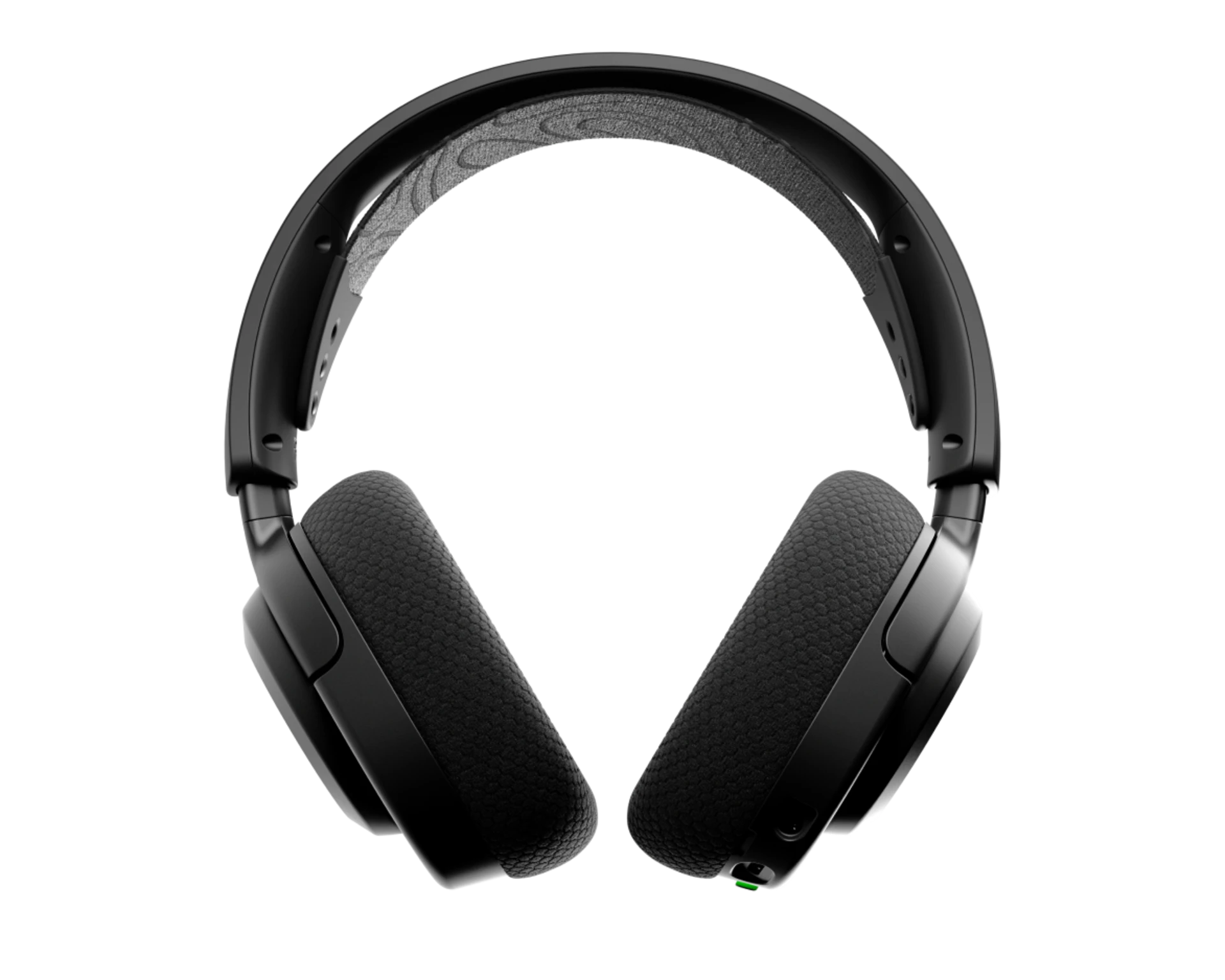 half_width image of Arctis Nova 3 - 3 of 3 mobile