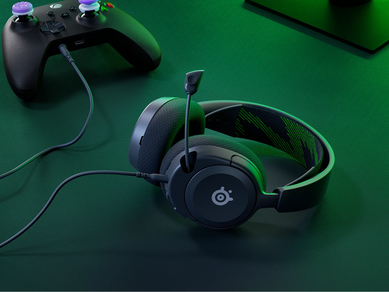 full_width image of Arctis Nova 1 - 1 of 6 mobile