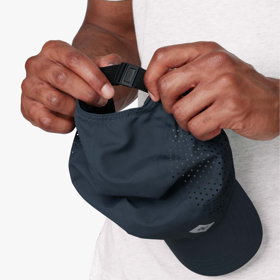 on running lightweight cap navy