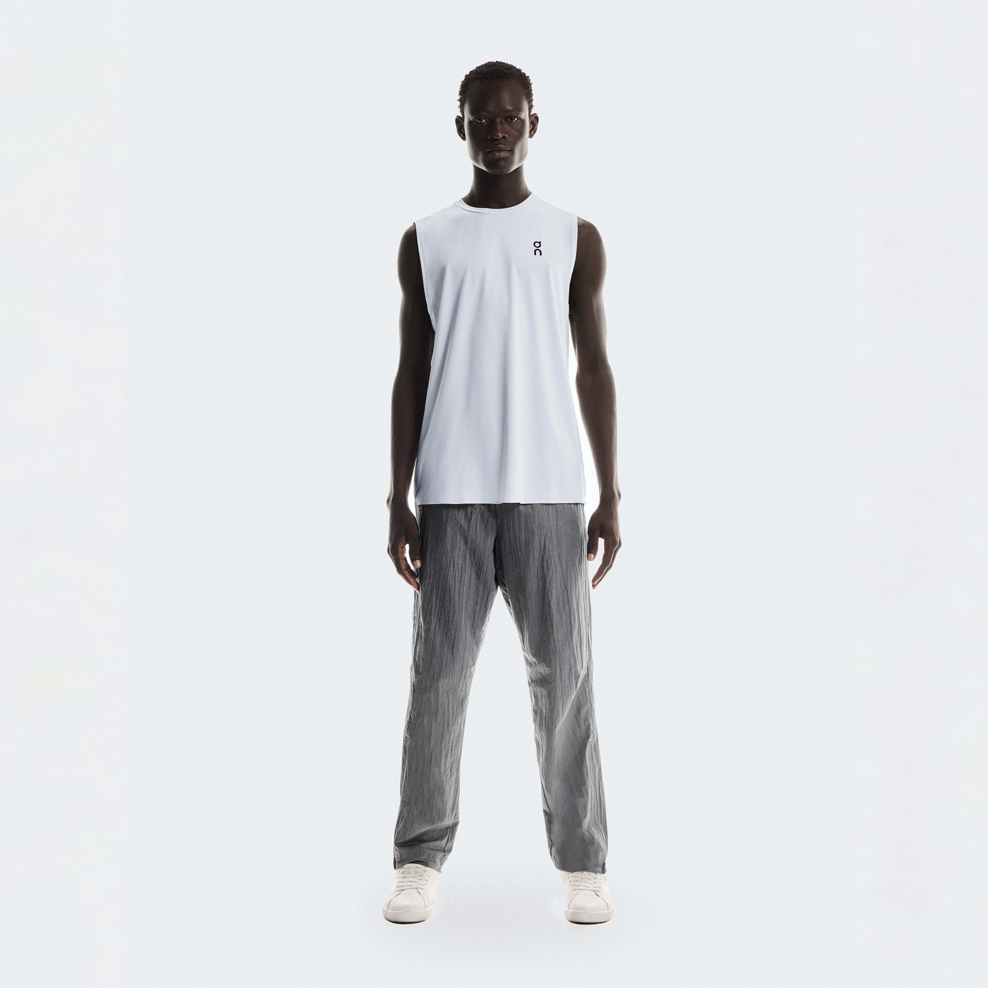 On Court Pants Grey Men Men – Performance tennis, lightweight, iridescent fabric Pants
