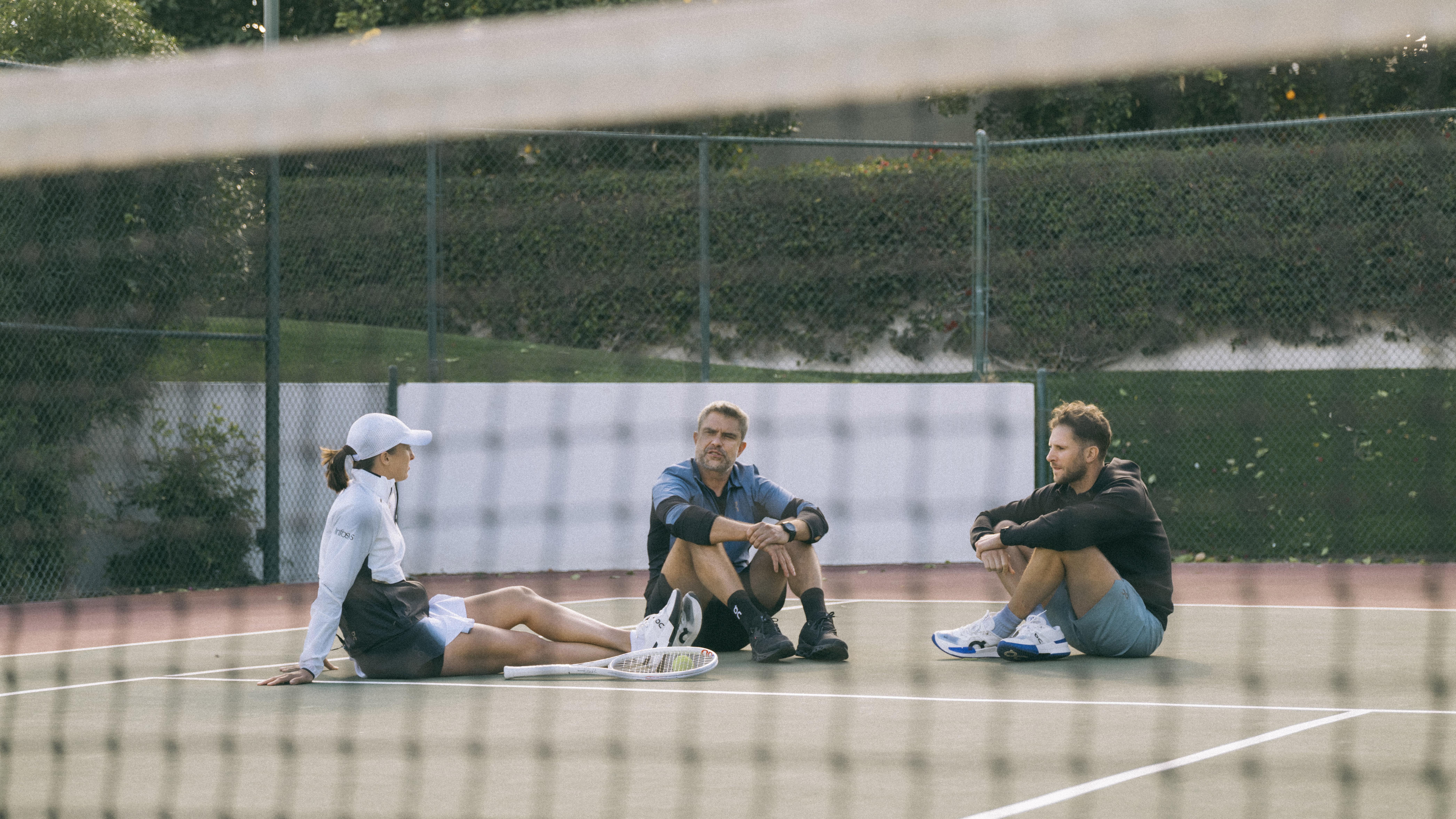 ポーランド人のプロテニス選手でOnアスリートでもあるイガ