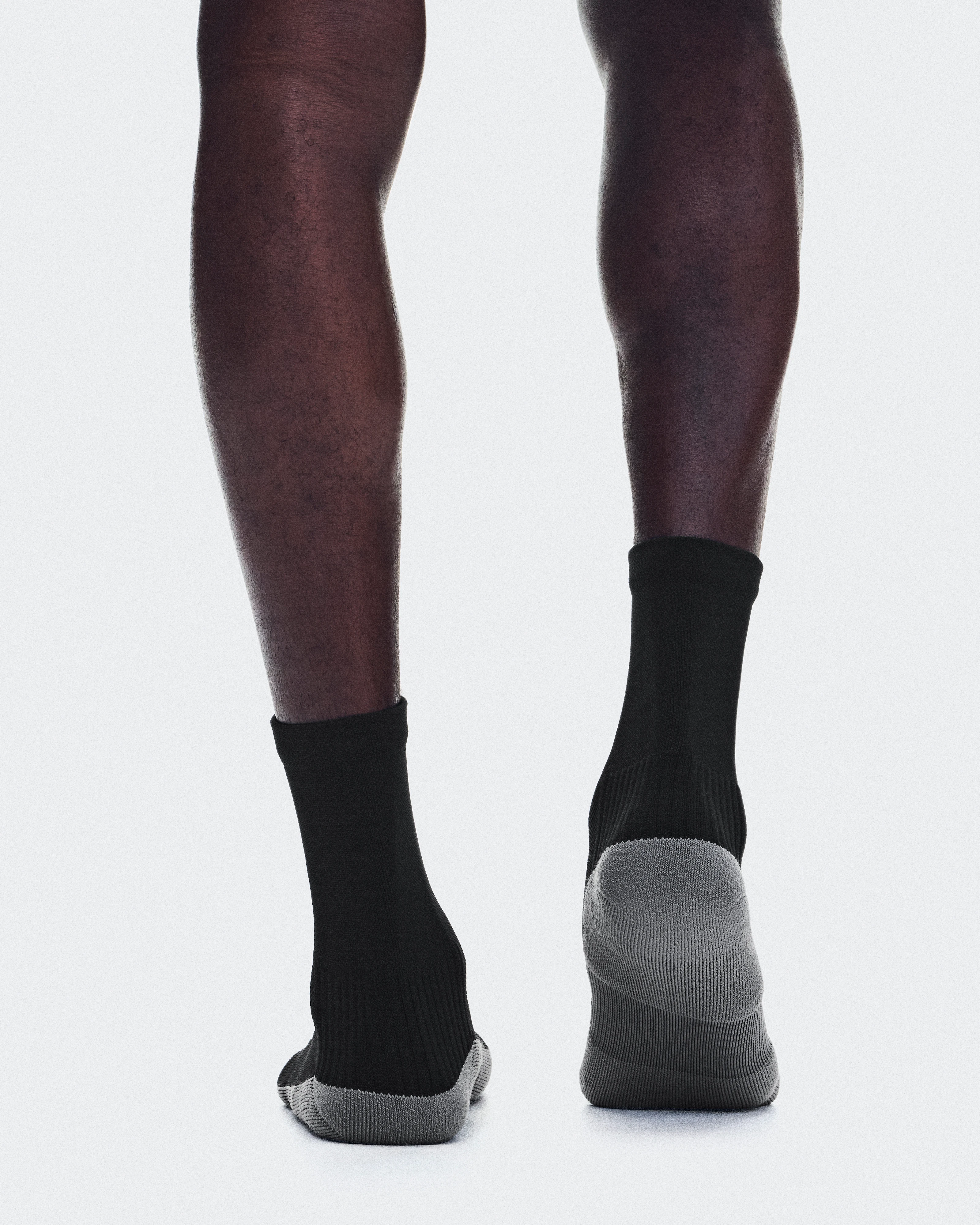 On Trail Sock High 2P Black & Black Unisex Socks