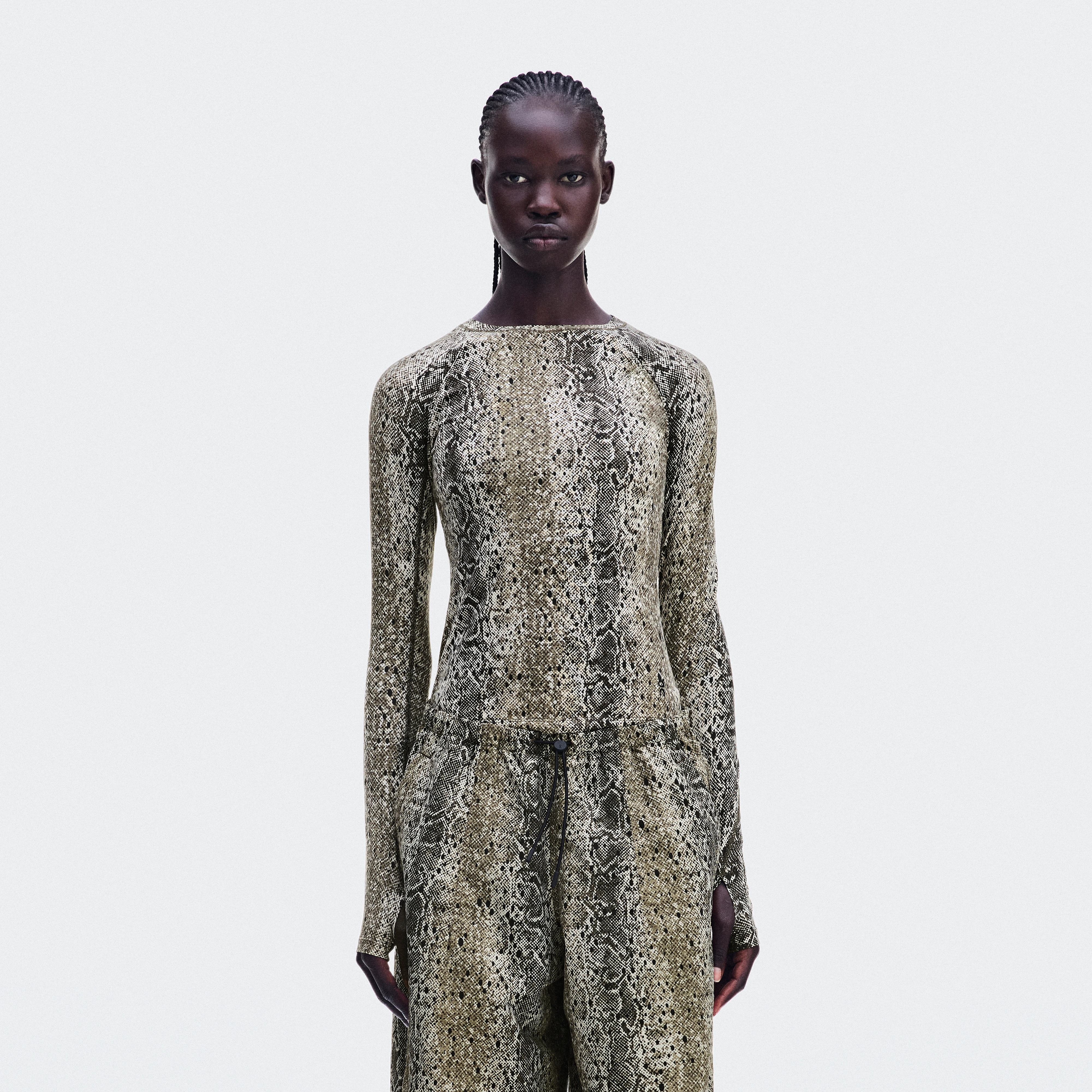 On Studio Long-T Antler & Black Women – Training, everyday style Tops and t-shirts