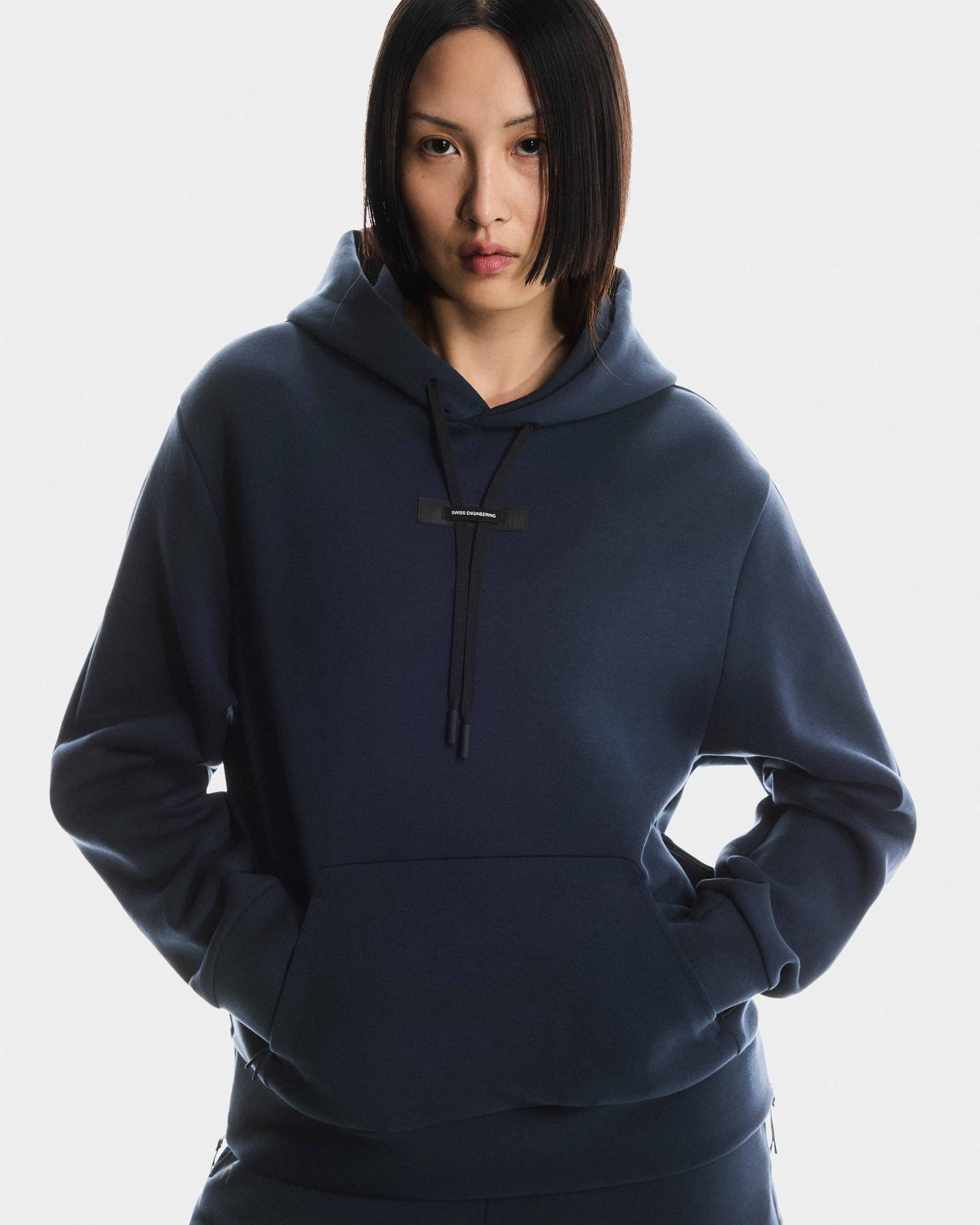 On Focus Tech Hoodie Navy Women Hoodies and sweatshirts