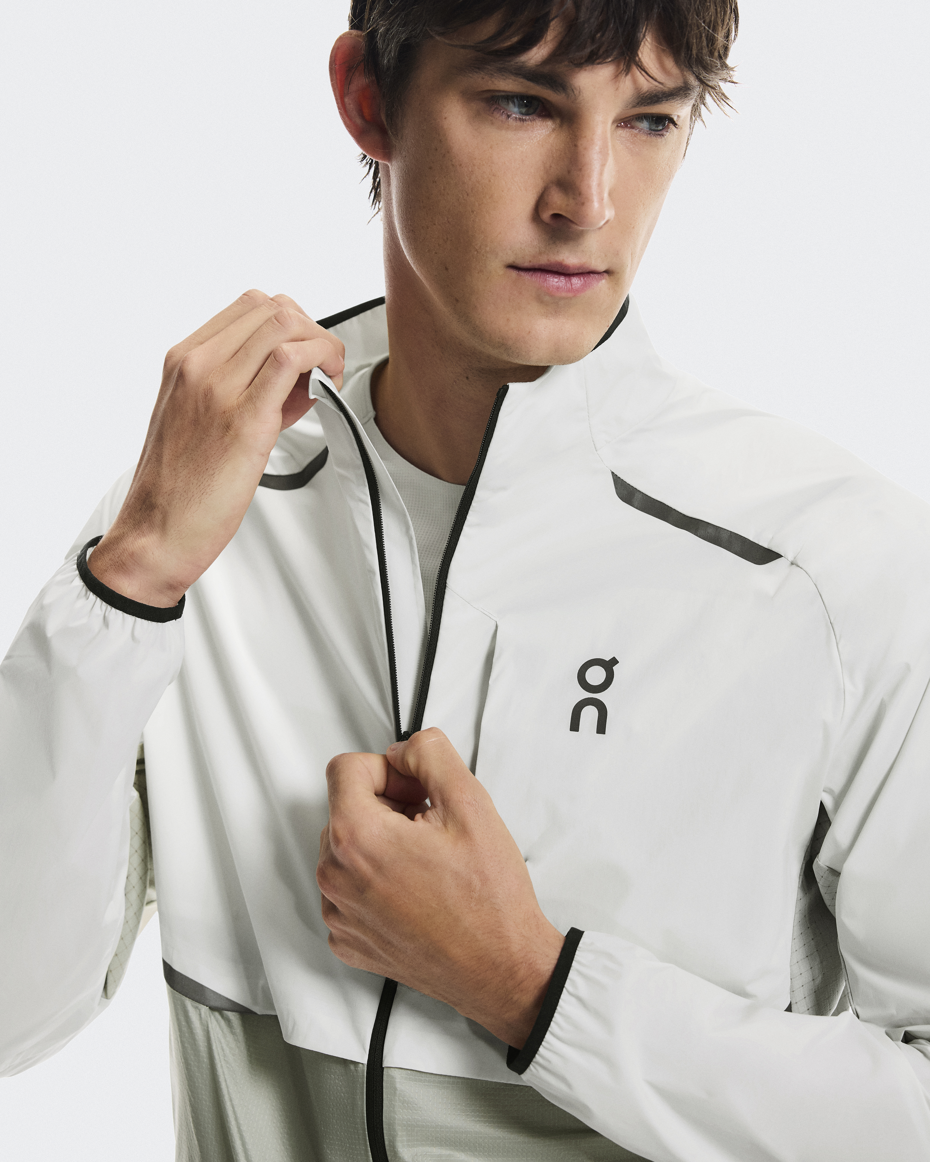 On公式】オンラインストア | ウェザージャケット | 防風・撥水機能付き
