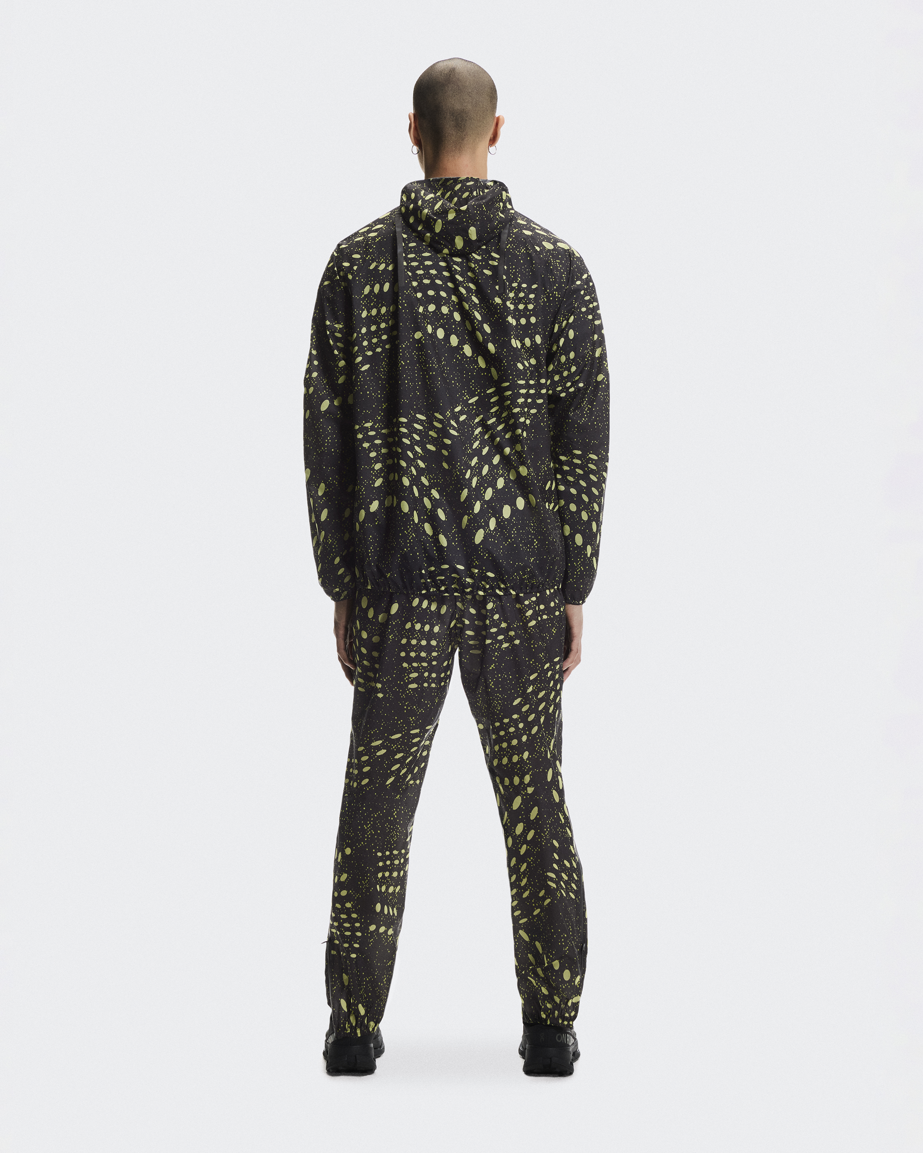 on Running Pants & Jaket 上下 Running pants | On Canada