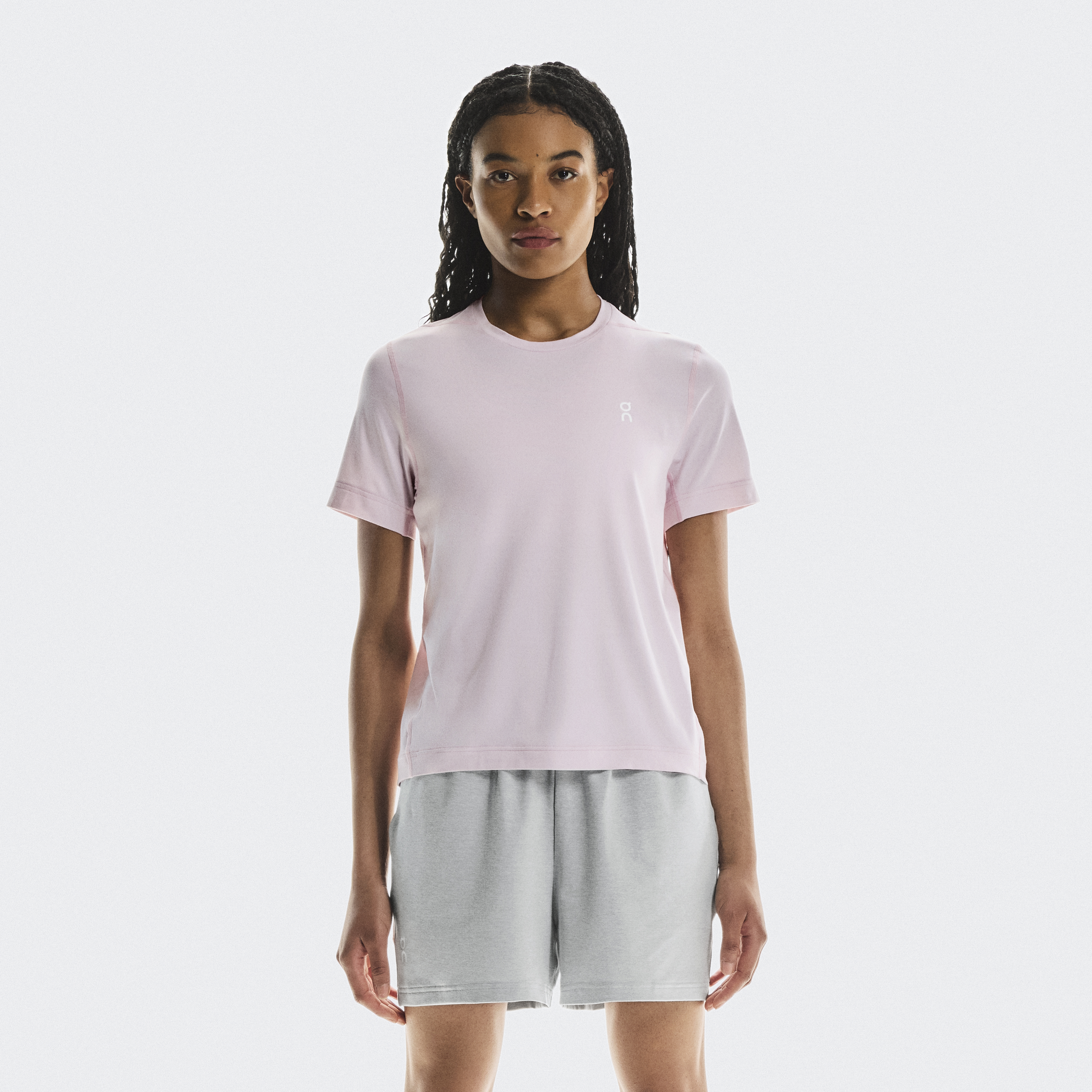 on Court-T Tシャツ XS 黒 ピンクライン Women's Court-T | Black & Pink | On Andorra