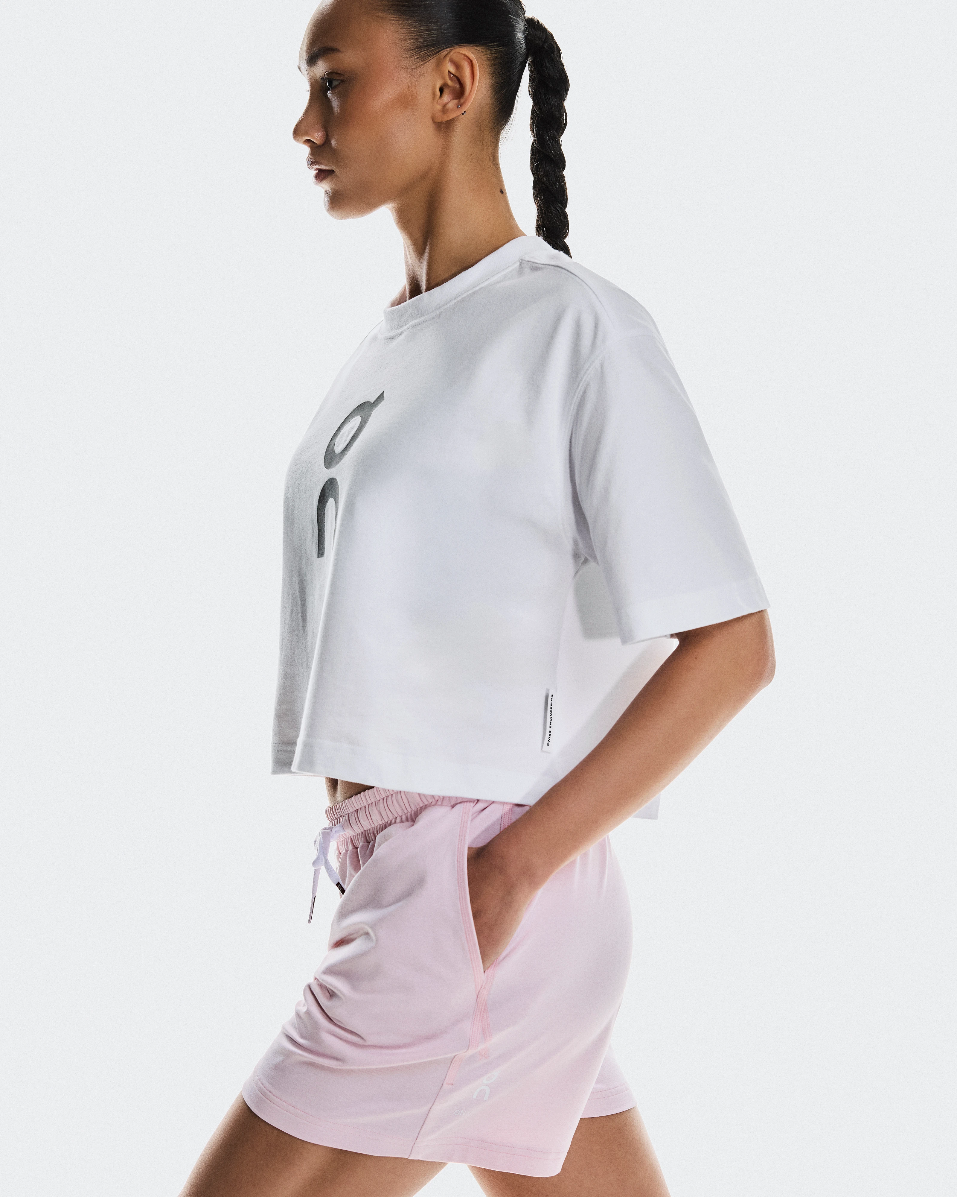 On Courtside Shorts Finch Women Shorts