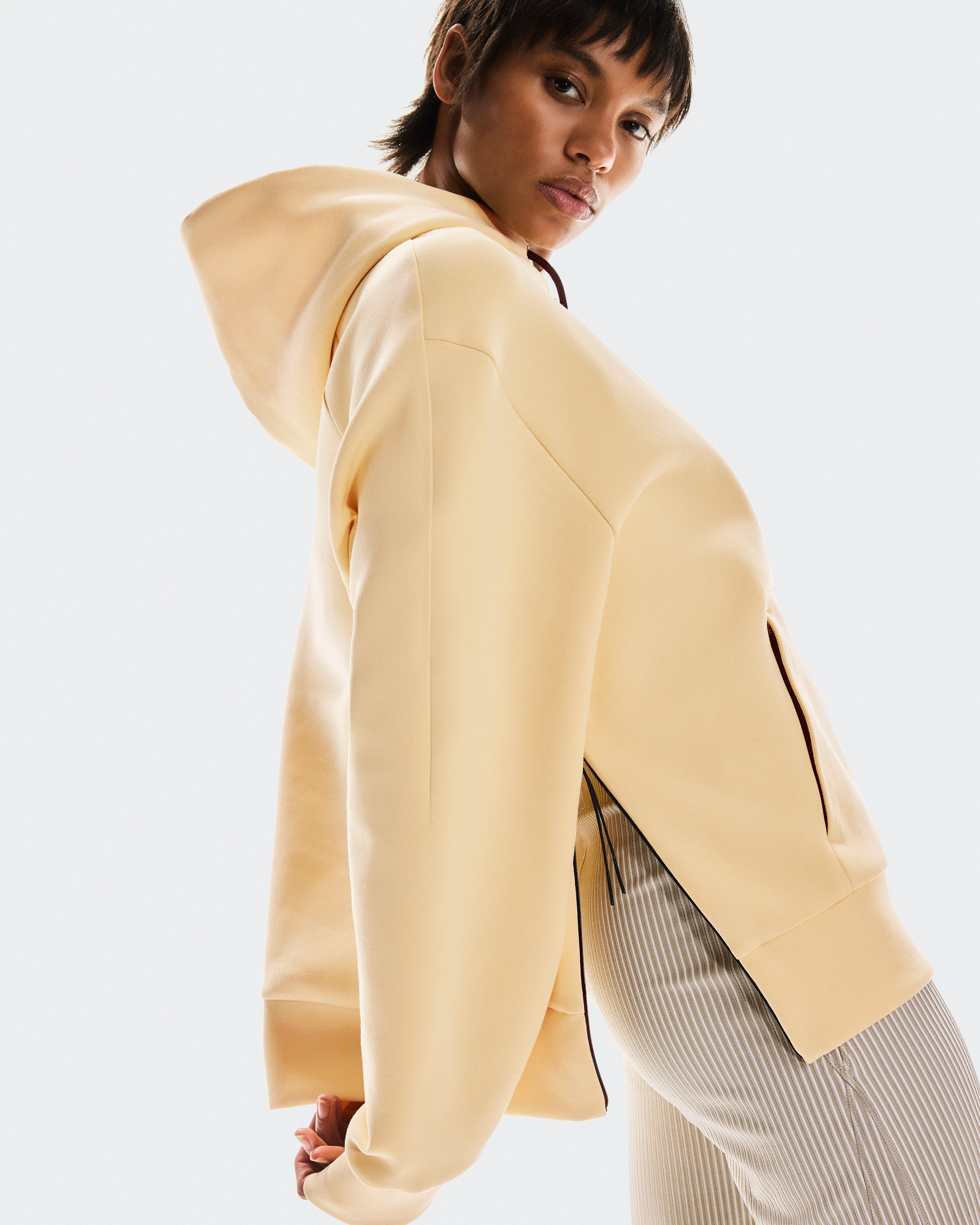 On Focus Tech Hoodie Nectar Women Hoodies and sweatshirts