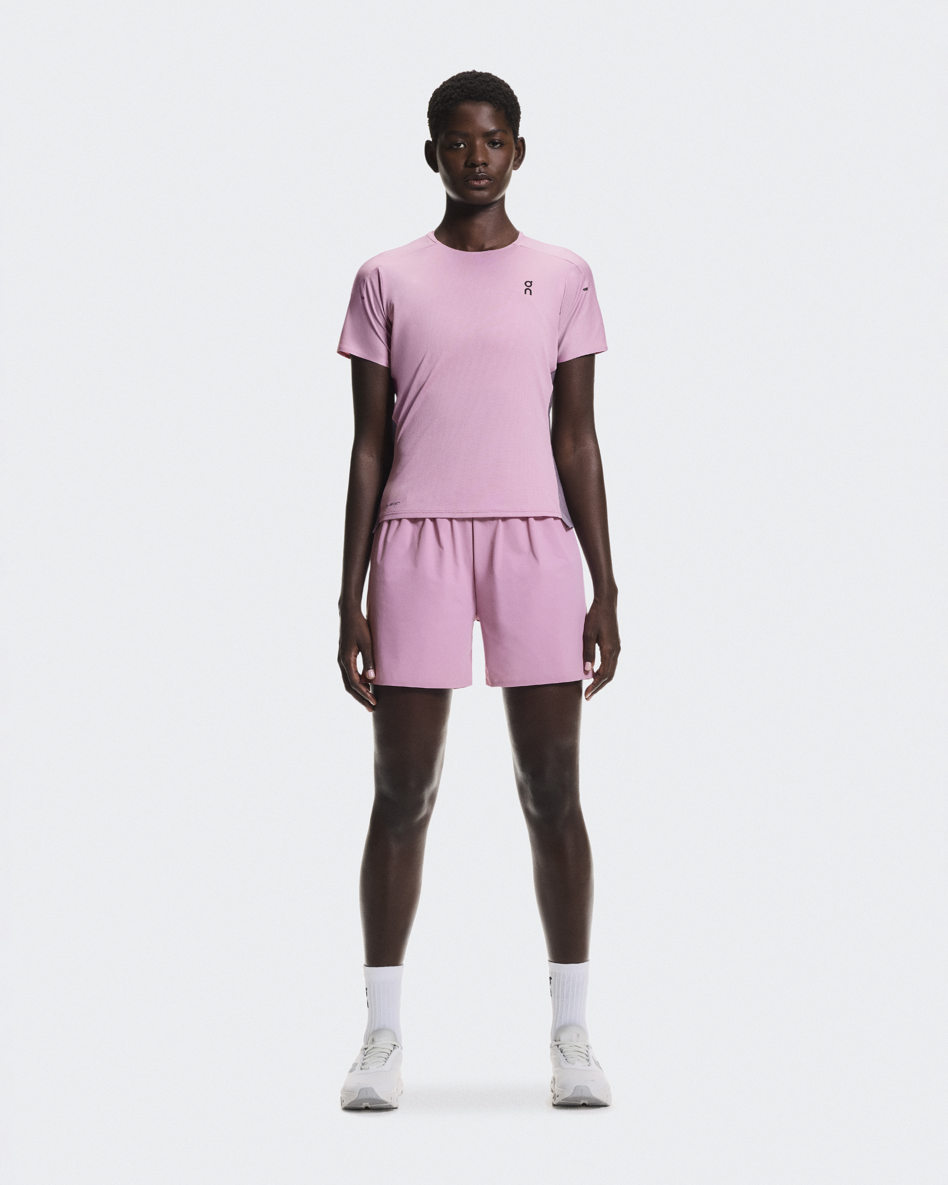 Performance-T Short-Sleeve Shirt in Sakura/Dewberry