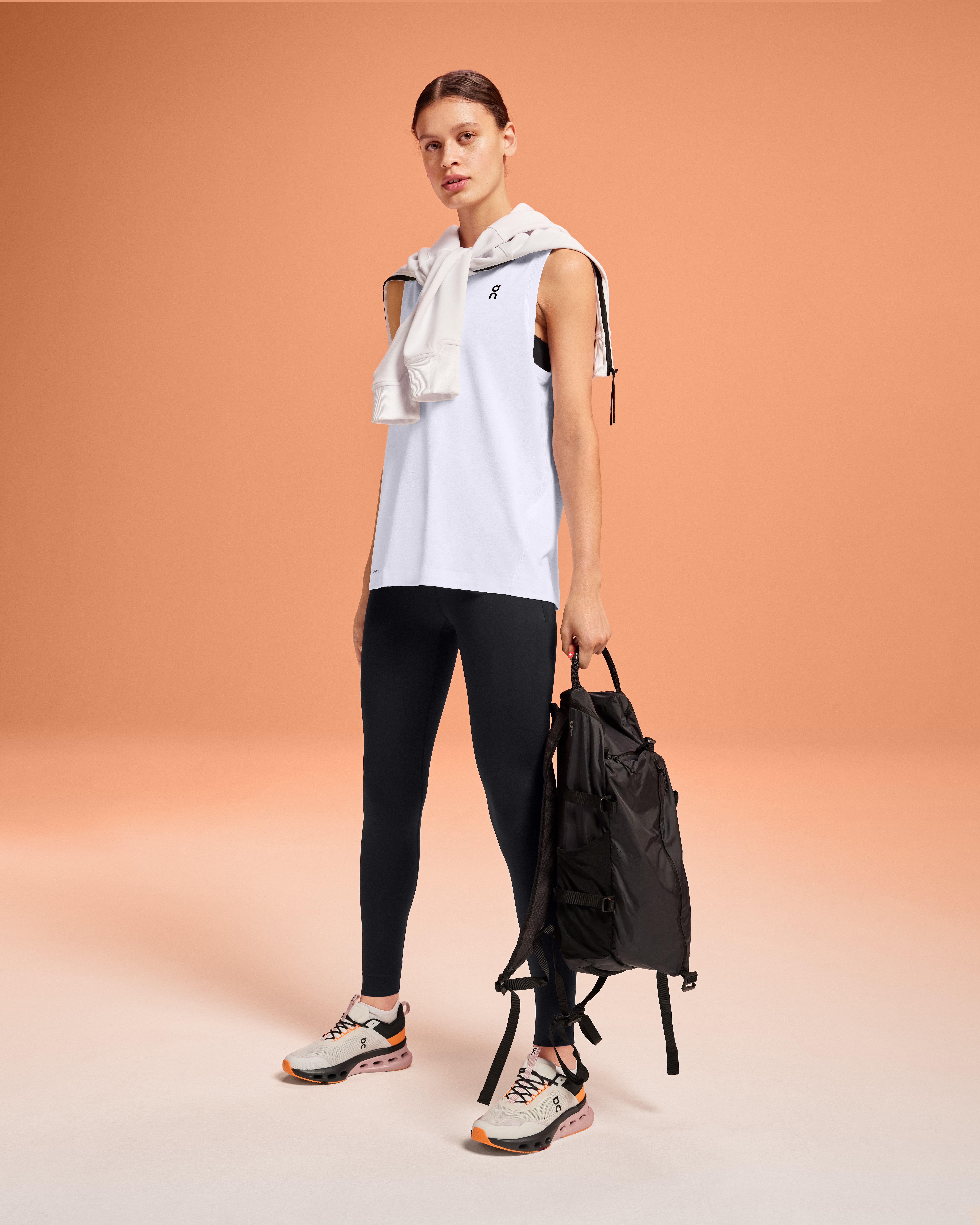 Active TankWomen / White / L