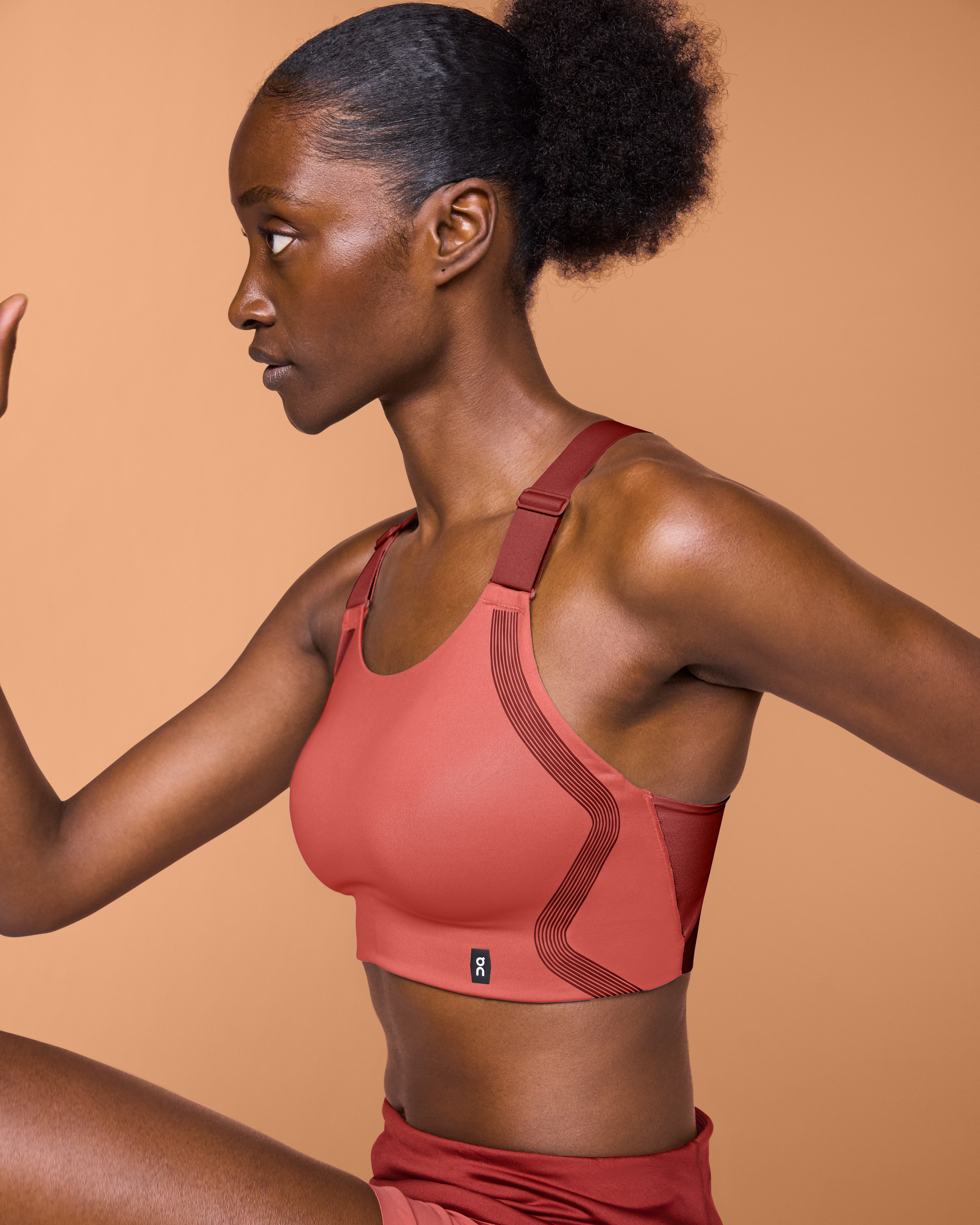 On Performance Flex Bra Auburn & Ruby ウィメンズ スポーツブラ