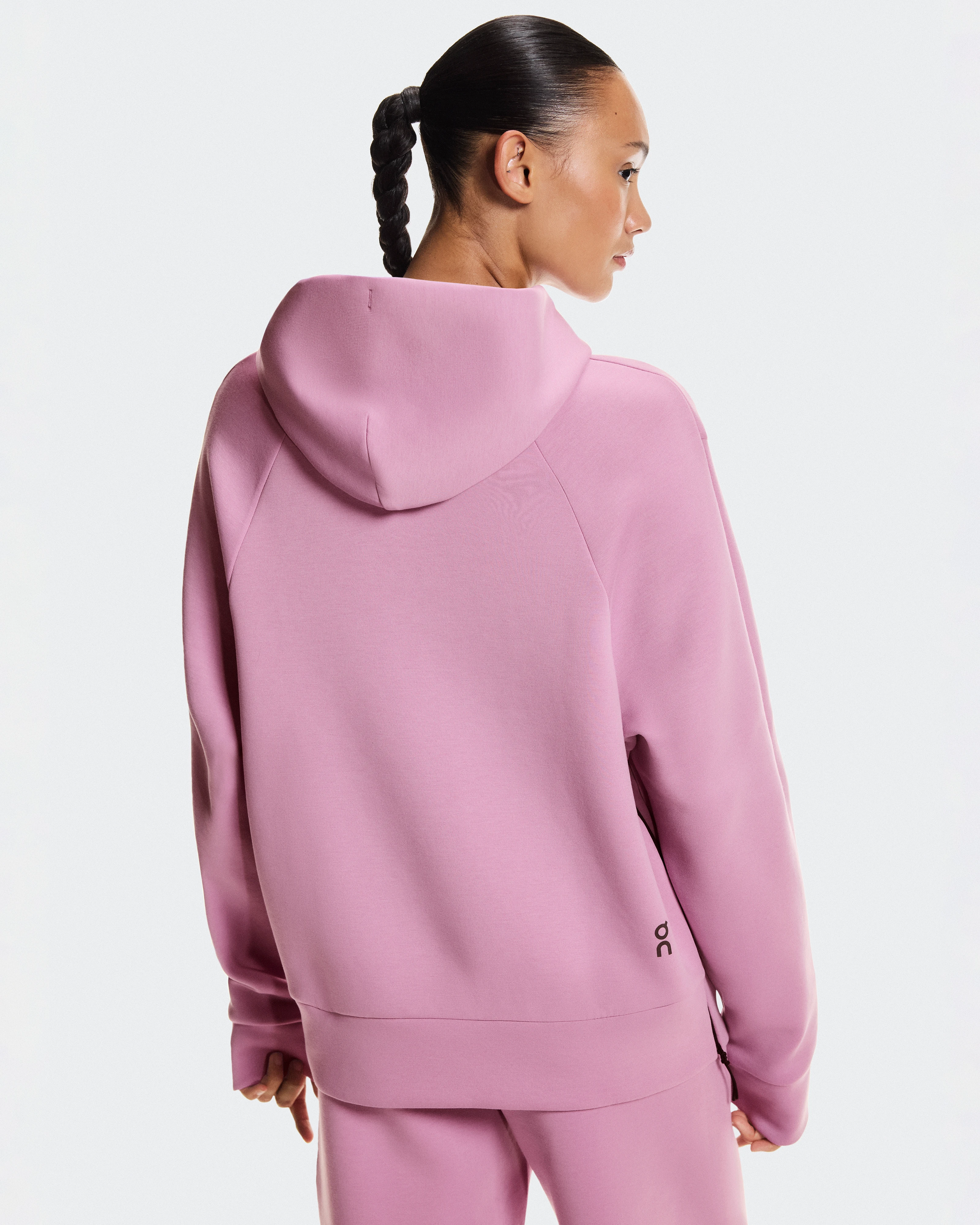 On Focus Tech Hoodie Sakura Mujer Sudaderas con y sin capucha