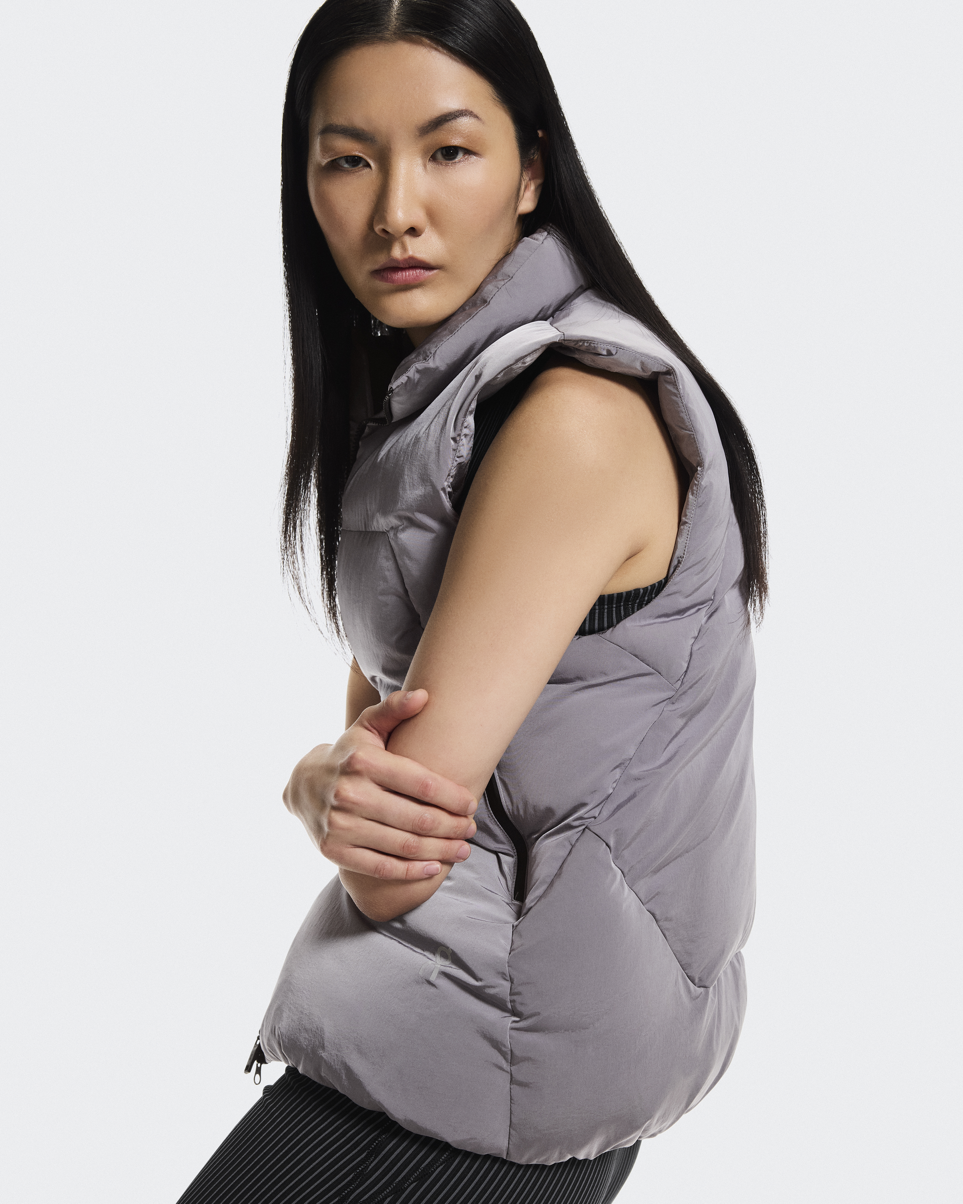 ジャケット・アウター On All-Day Puffer Vest Men's All-Day Puffer Vest | On Japan