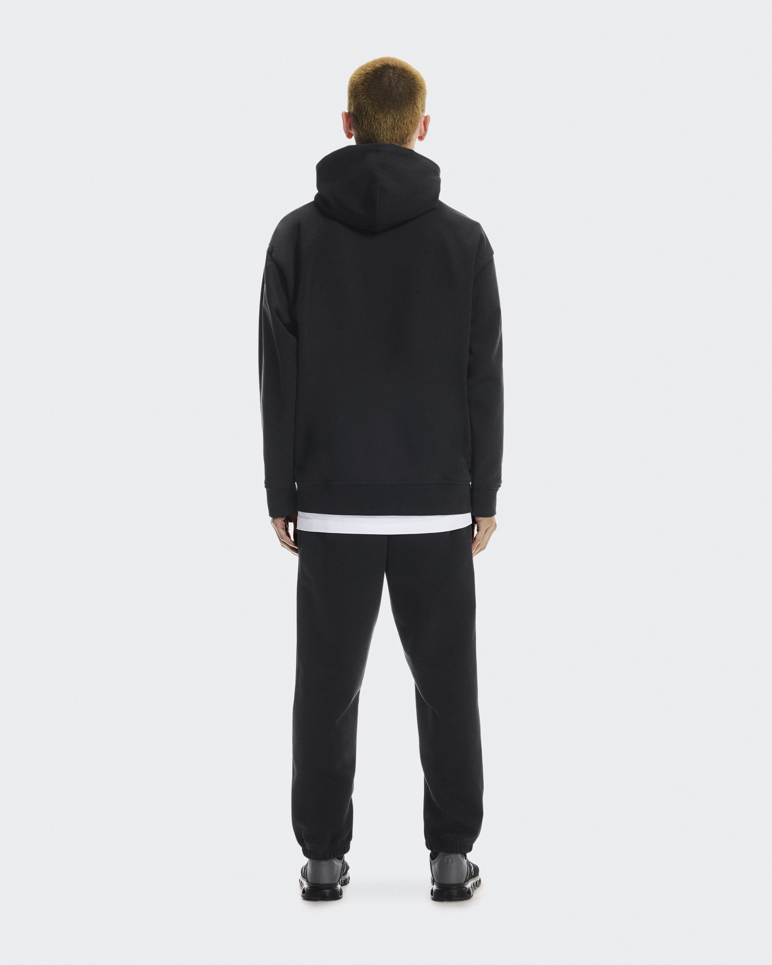 ON オン　スウェットパンツ＋フーディ　ランニング　ロゴ　プリント　ブラック　S On（オン）の「On / Sweat Pants（スウェットパンツ）」 - WEAR
