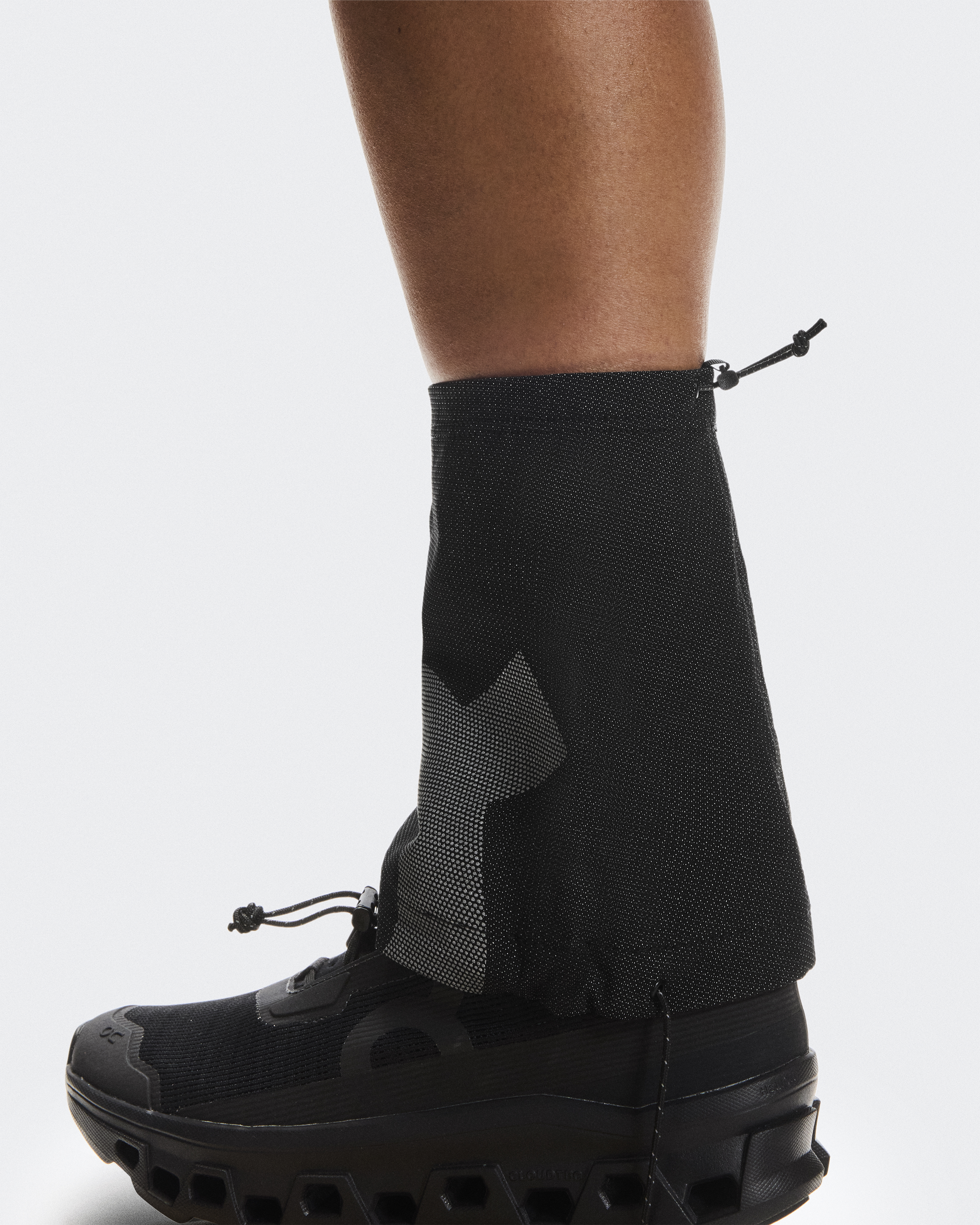 Trail Shoe Gaiter | Black | On United States