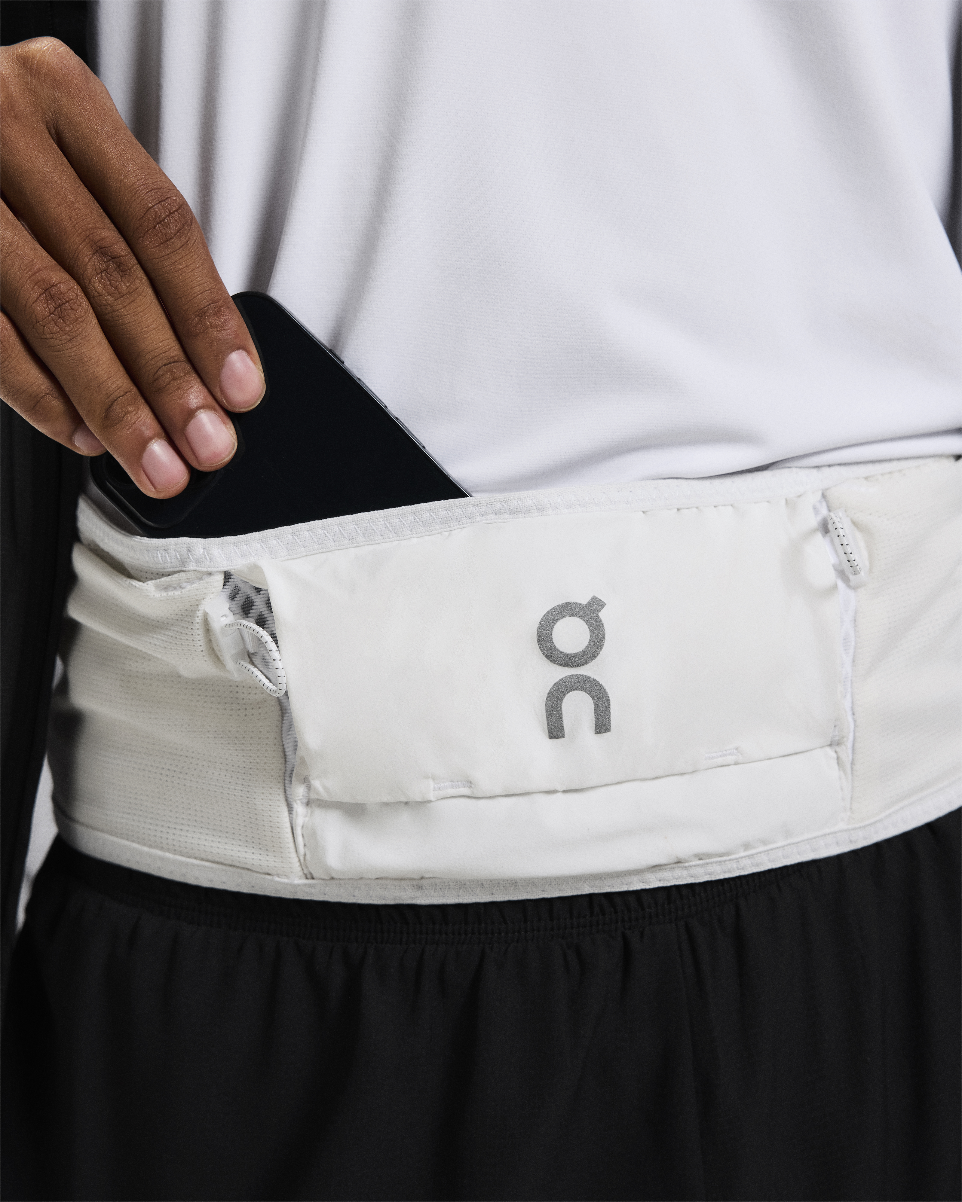 Ultra Belt 2L | ホワイト | On 日本