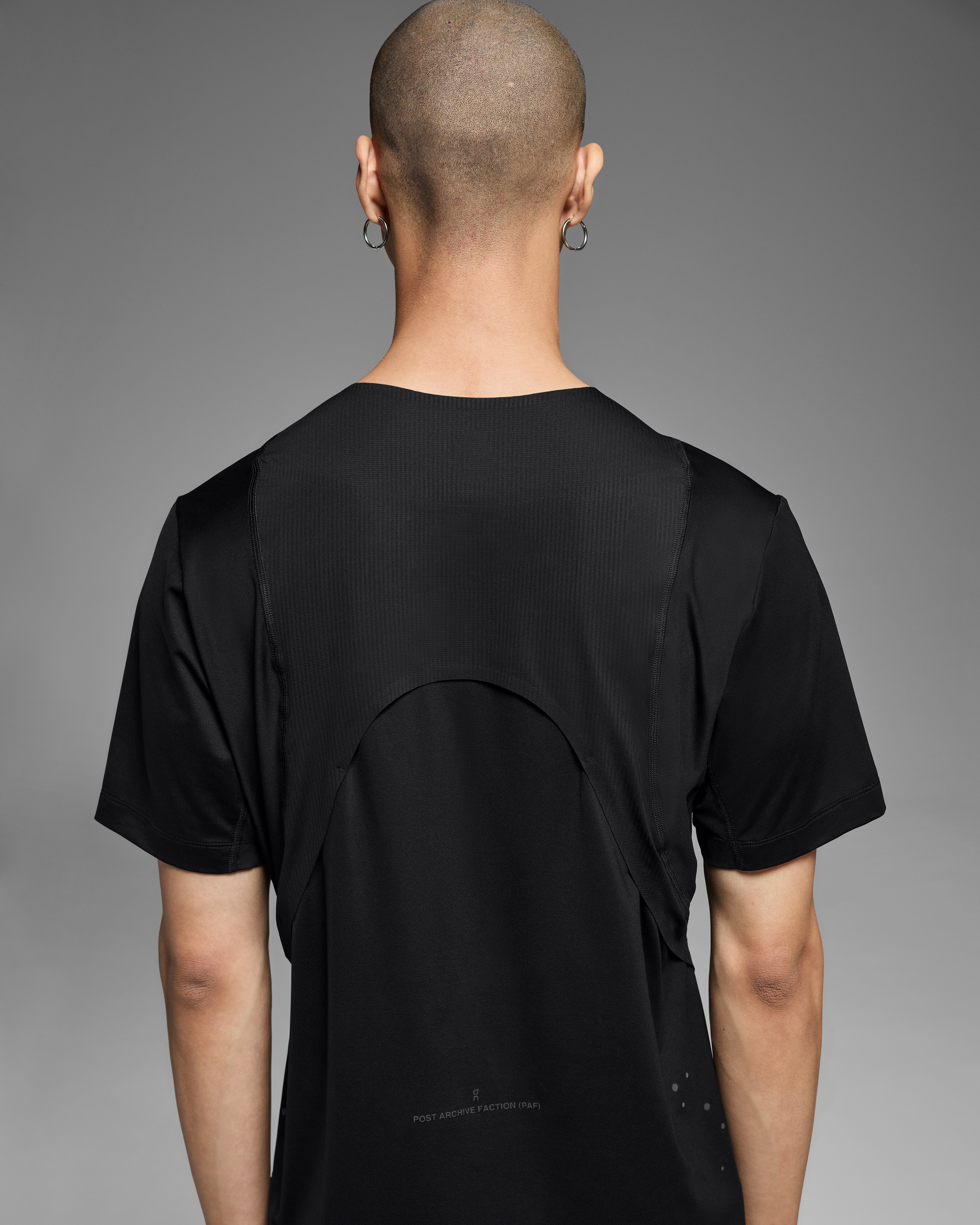 【PAF】Onエディション ブラック Running Tシャツ Running-T PAF | Black | On Germany
