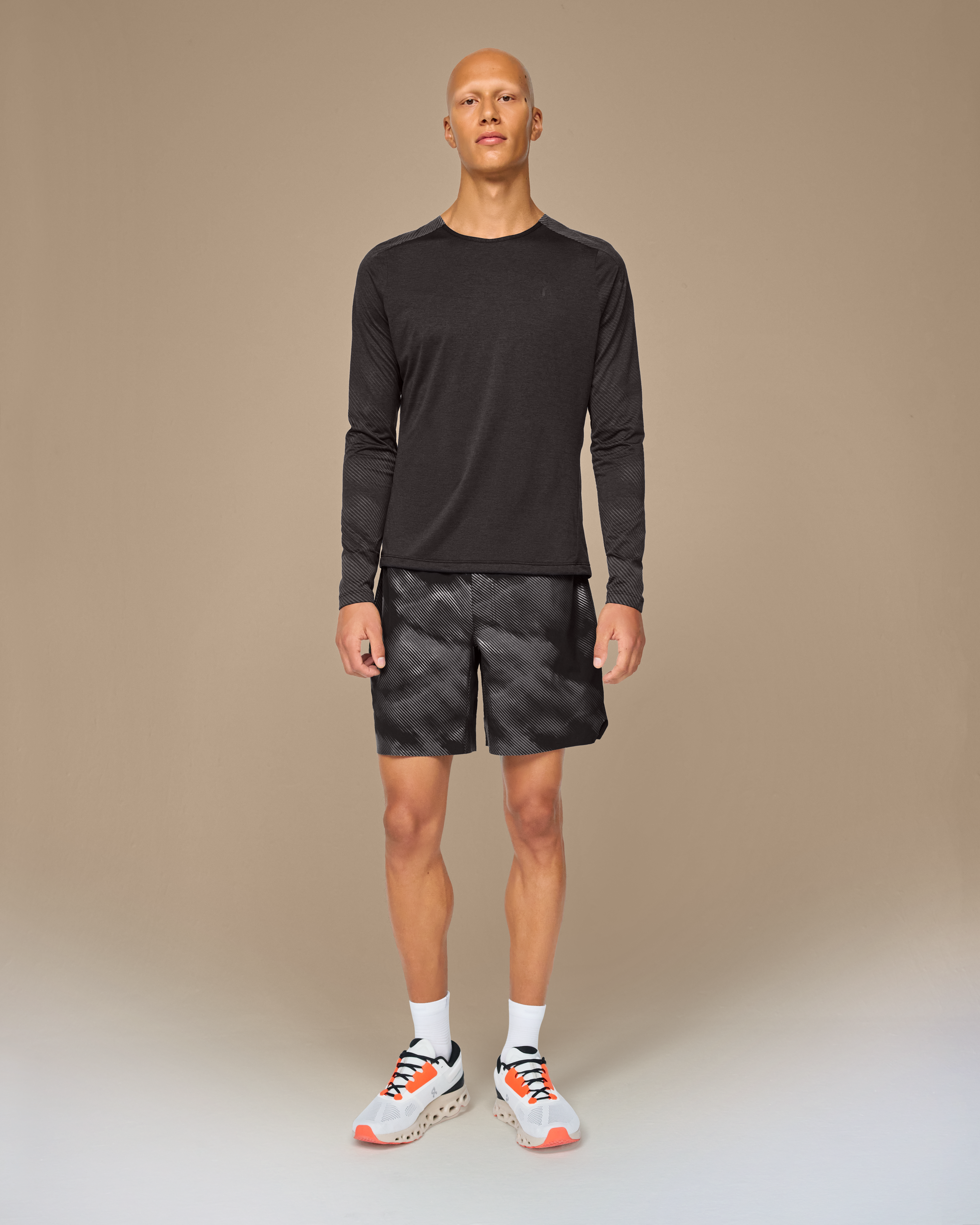 On Performance Long-T Lumos Black & Iron Homme Hauts et t-shirts