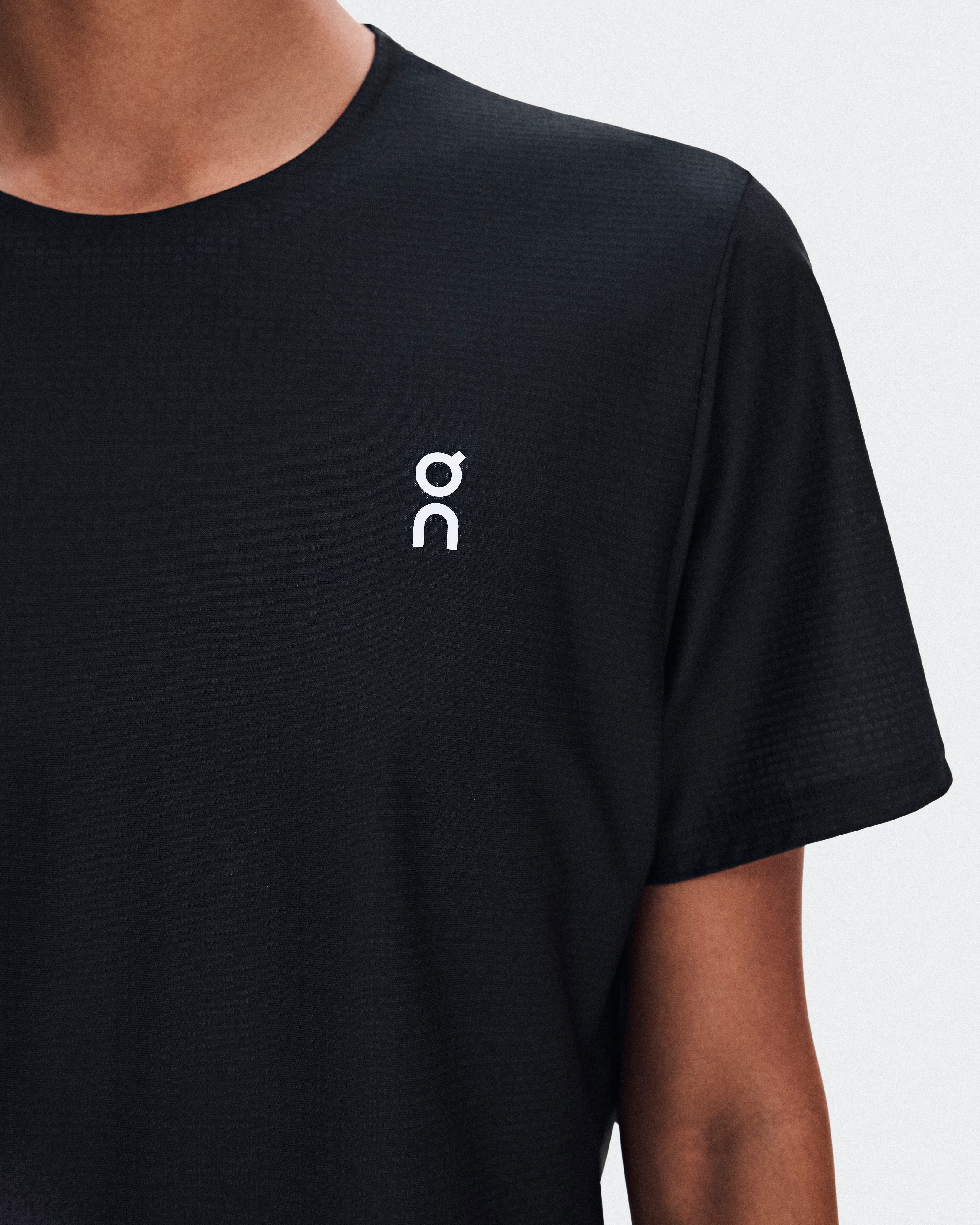 On Court-T Swing Black & Cassis Women Tops and t-shirts