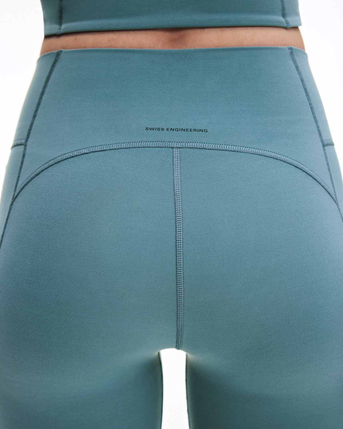 Women's Studio Flared Pants 32"