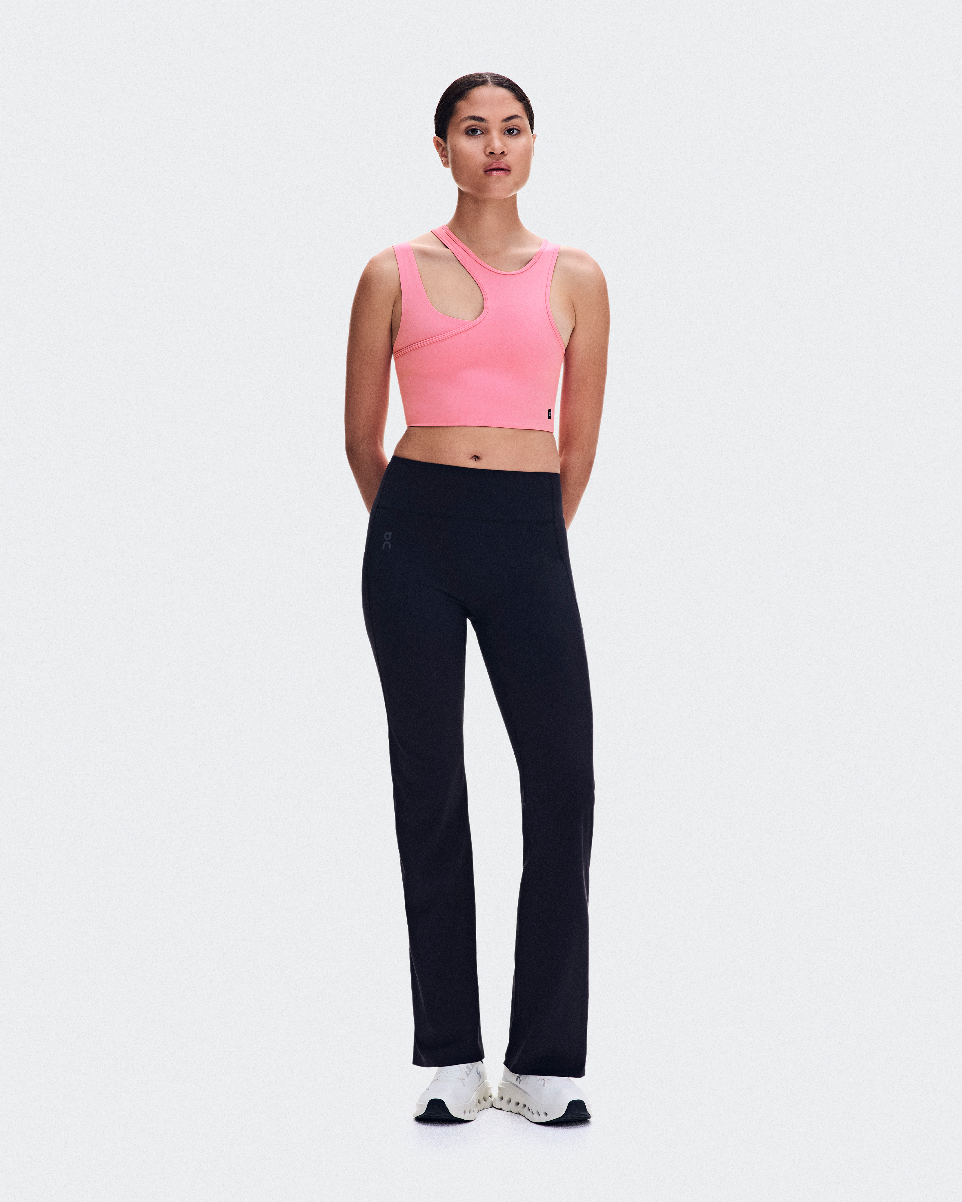 Studio Asymmetric CropWomen / Magnolia / L