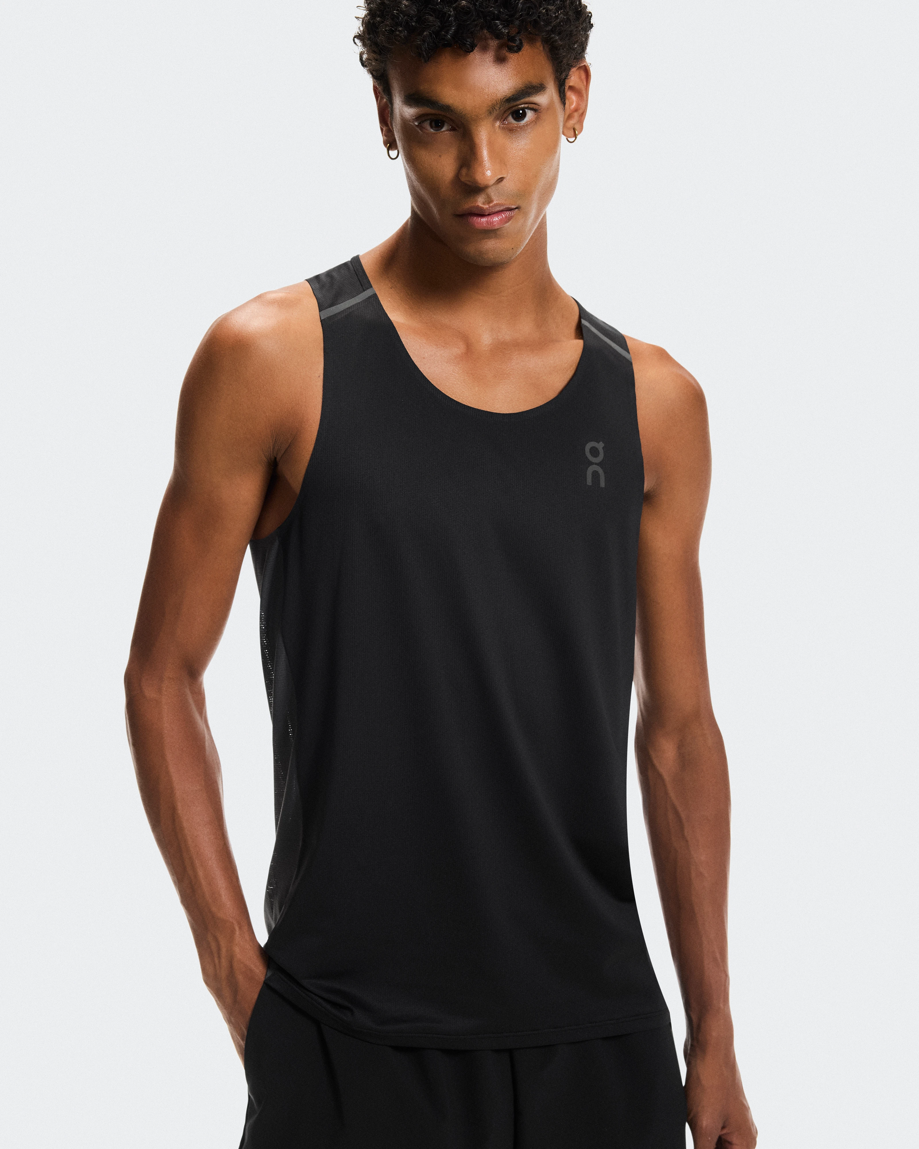 On Performance Tank Black & Eclipse Homme Hauts et t-shirts