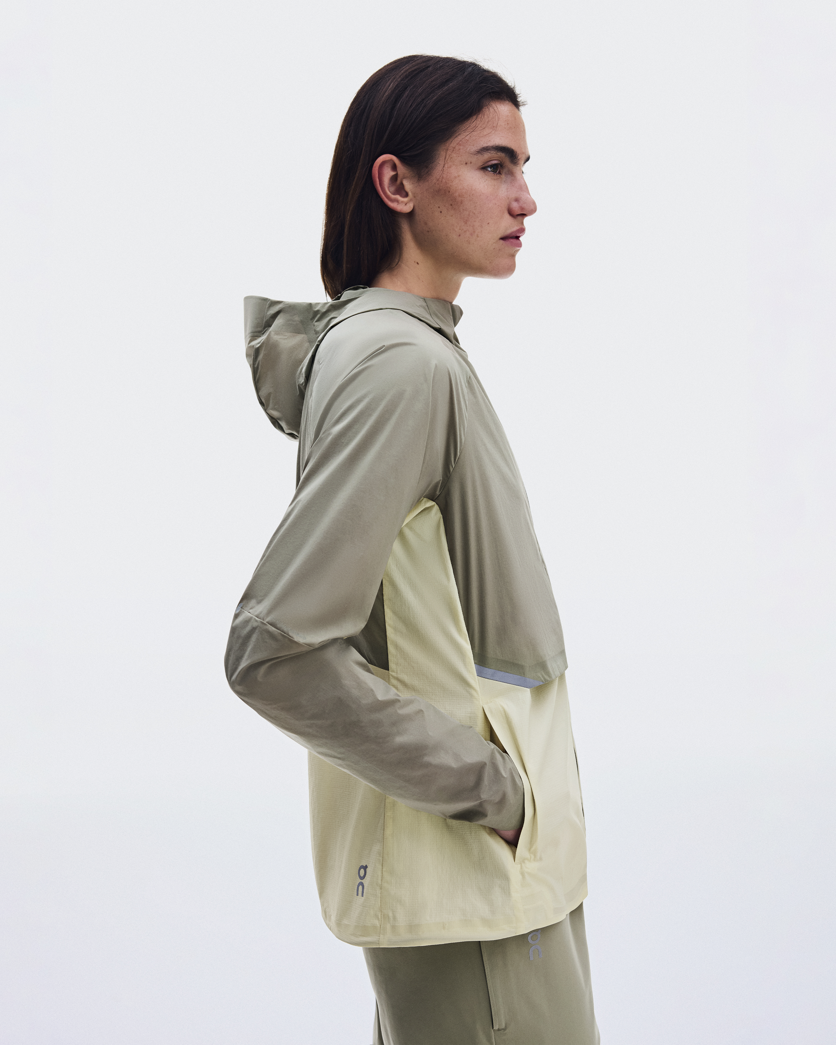ウィメンズ Core Jacket | グレー | On 日本
