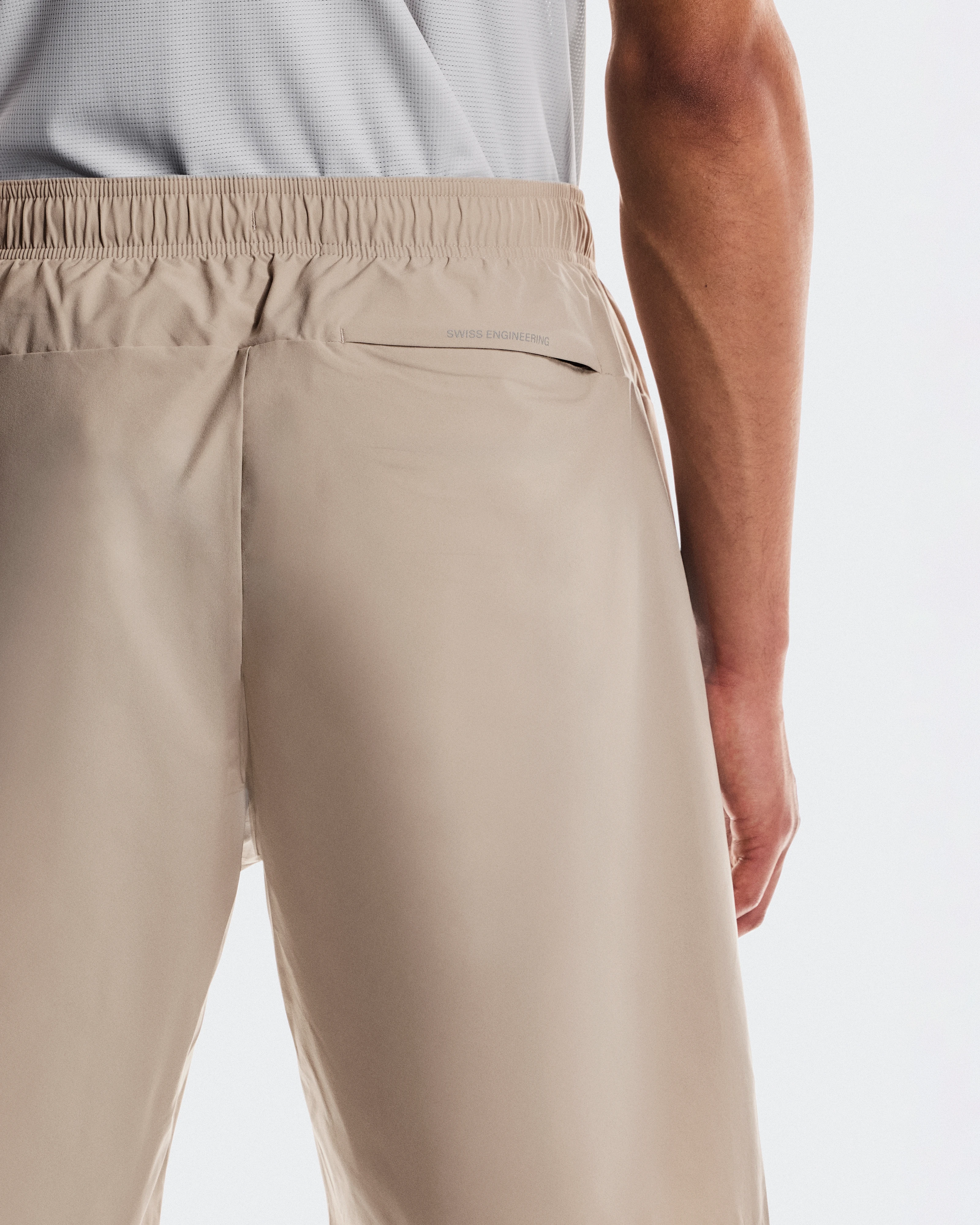 On 9" Core Shorts Desert Men Shorts